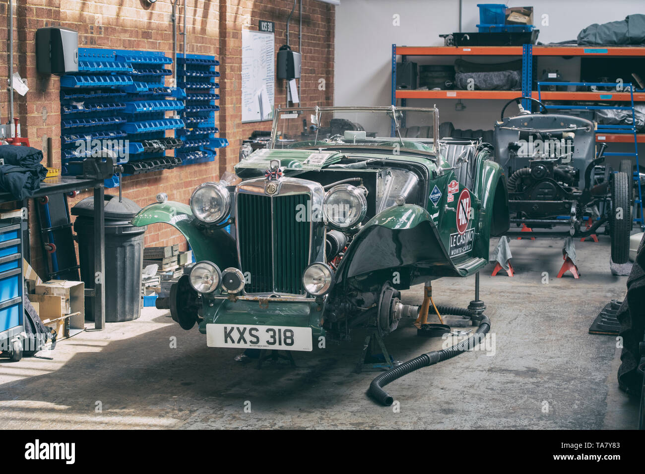 Car being repaired in garage hi-res stock photography and images - Alamy