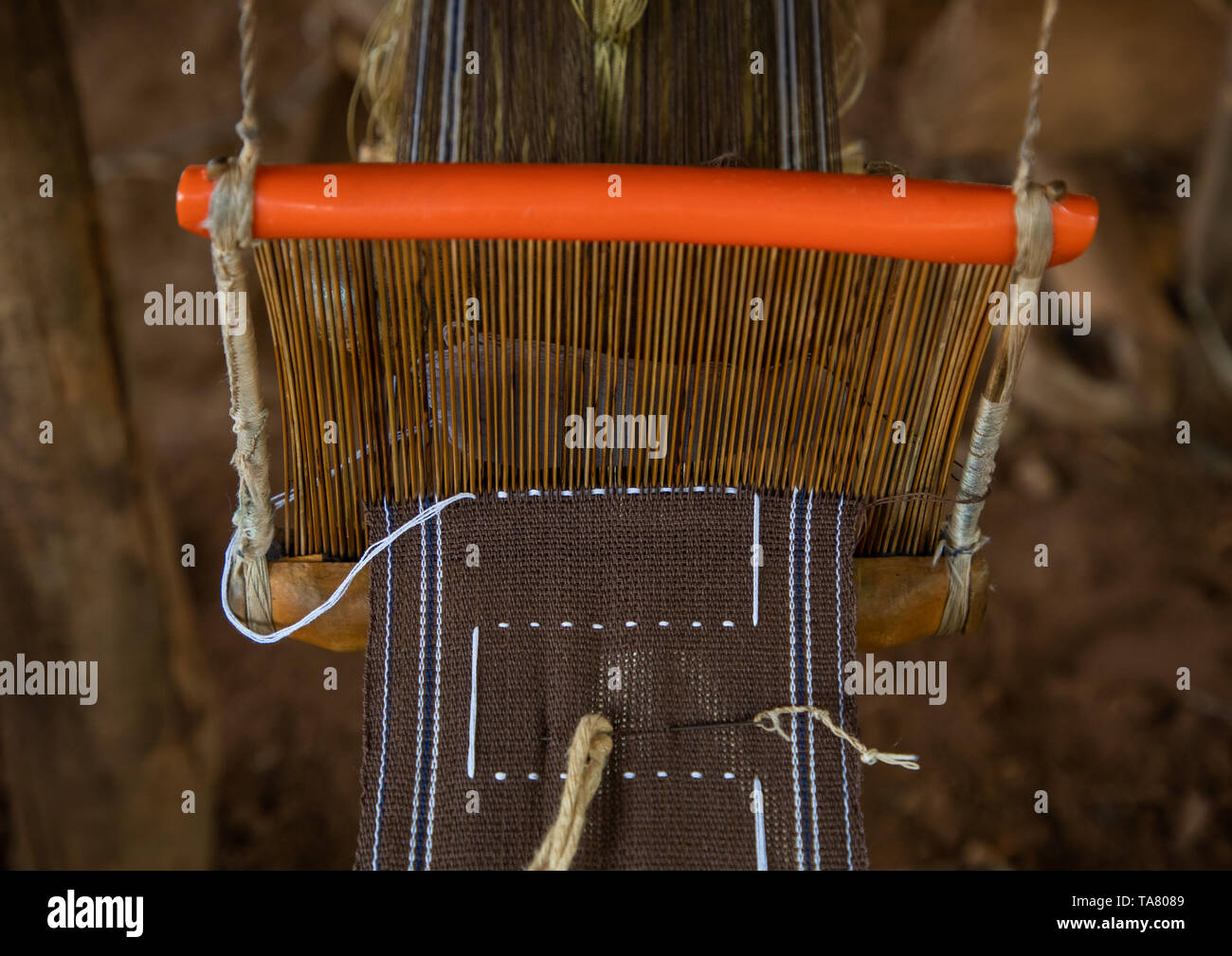African weaving loom hires stock photography and images Alamy
