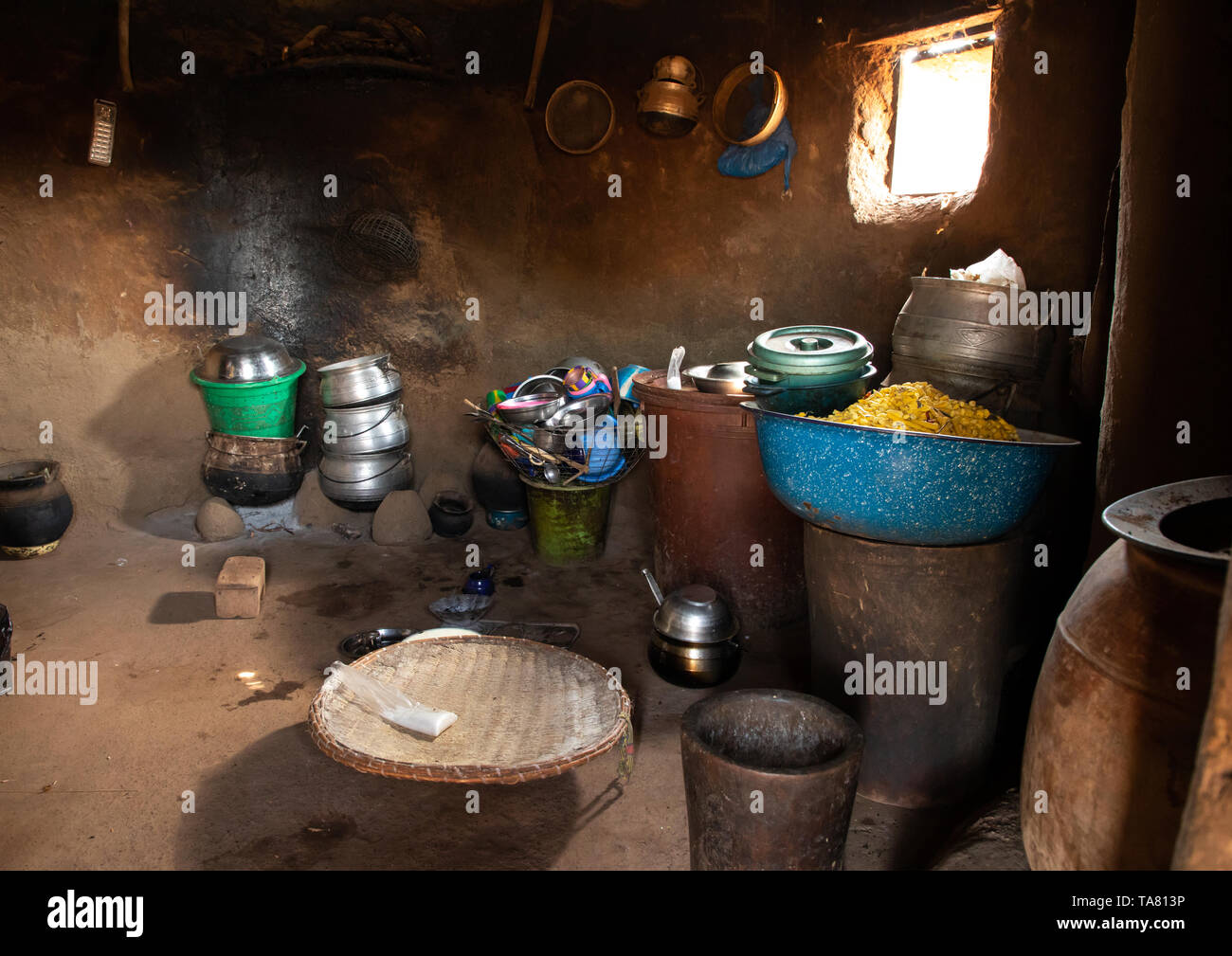 Rural kitchen african kitchen hi-res stock photography and images - Alamy
