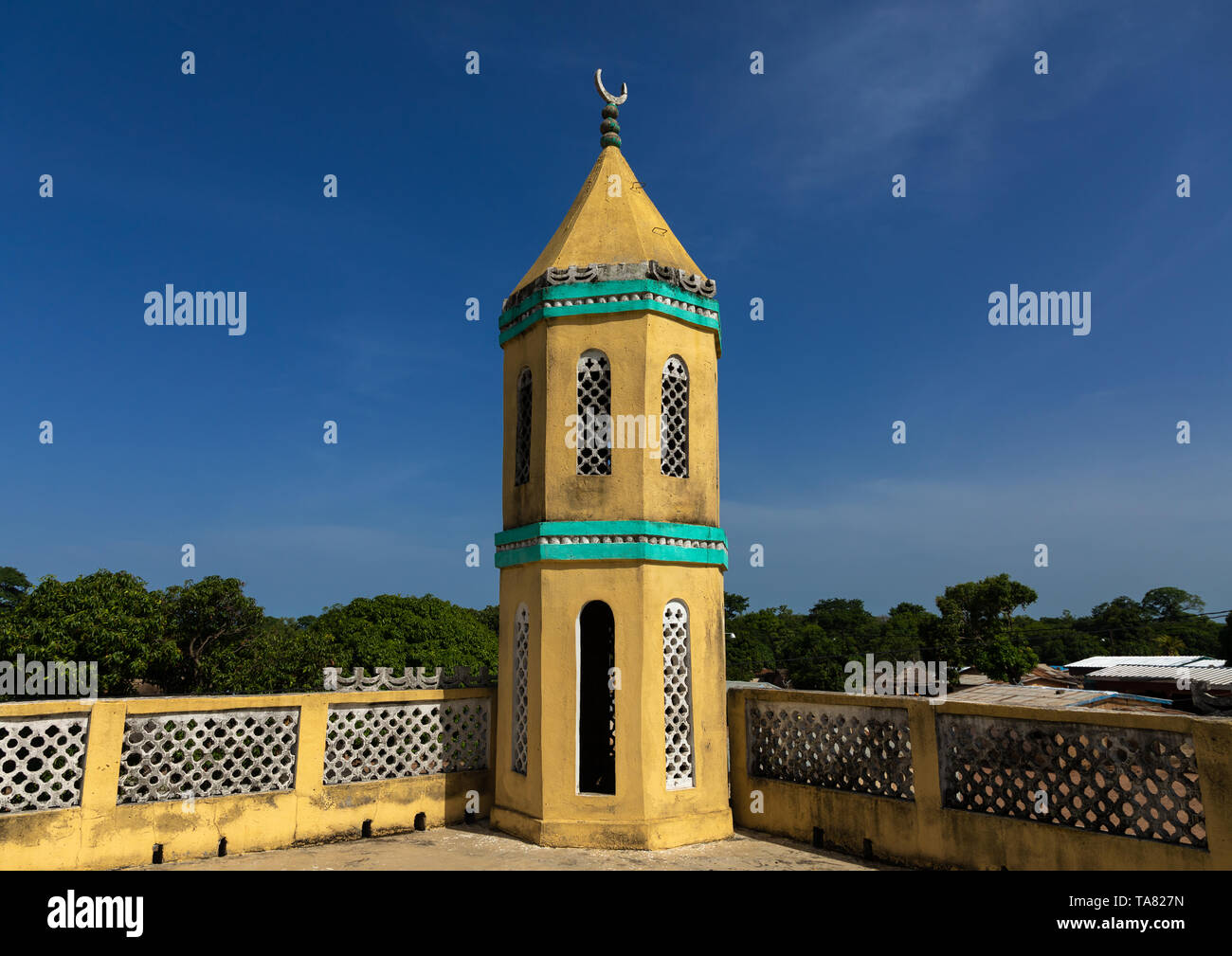 Minaret of the grand mosque, Denguélé, Korondougou, Ivory Coast Stock Photo