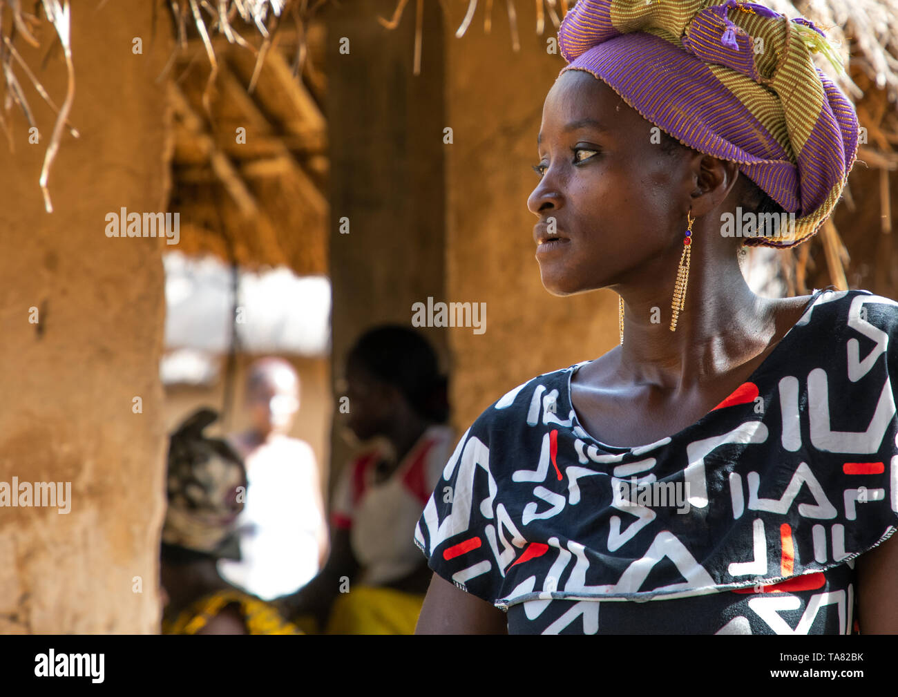 portrait-of-a-dan-tribe-beautiful-woman-bafing-gboni-ivory-coast