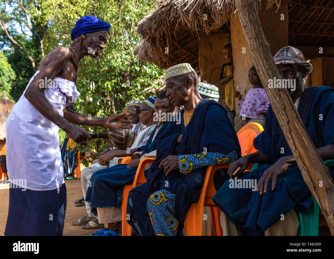 Tribal rite hi-res stock photography and images - Alamy