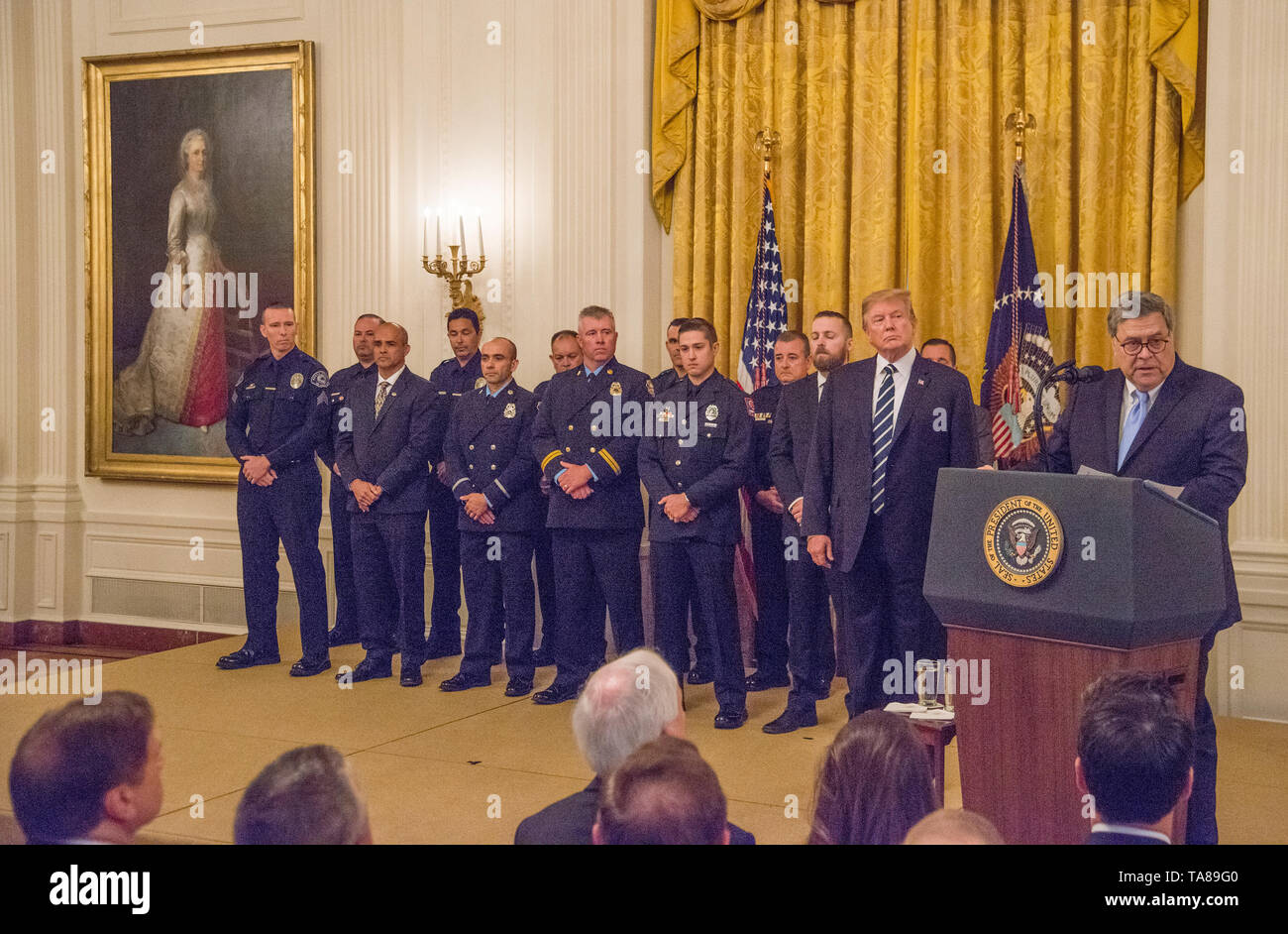 Washington DC , May 22, 2019, USA:  Atty General Barr and President Donald J Trump awards the Medal of Valor to 13 firefighters and police officers  a Stock Photo