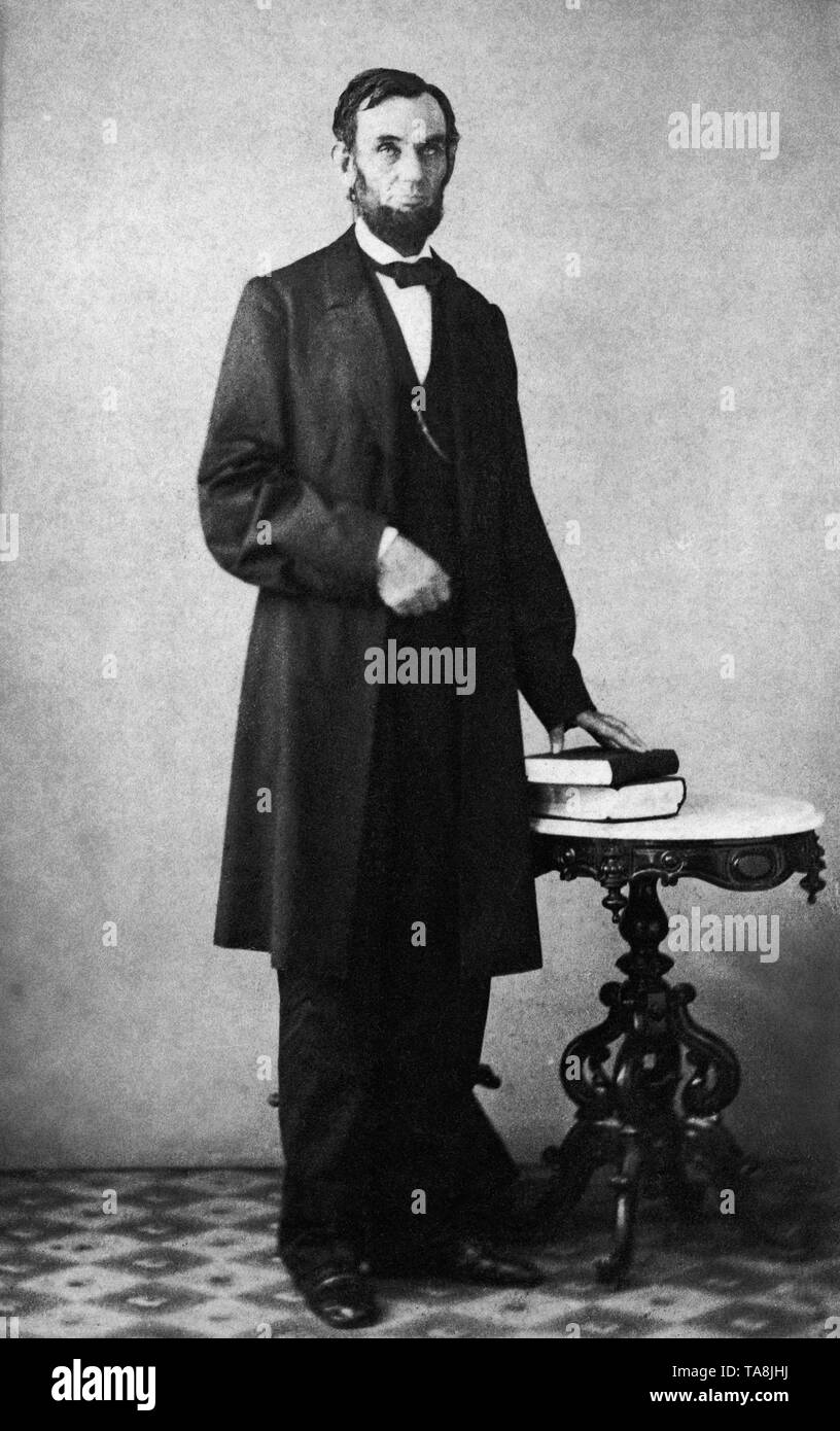 Full-Length Portrait of U.S. President Abraham Lincoln, photograph by Alexander Gardner, Washington DC, USA, August 8, 1863 Stock Photo