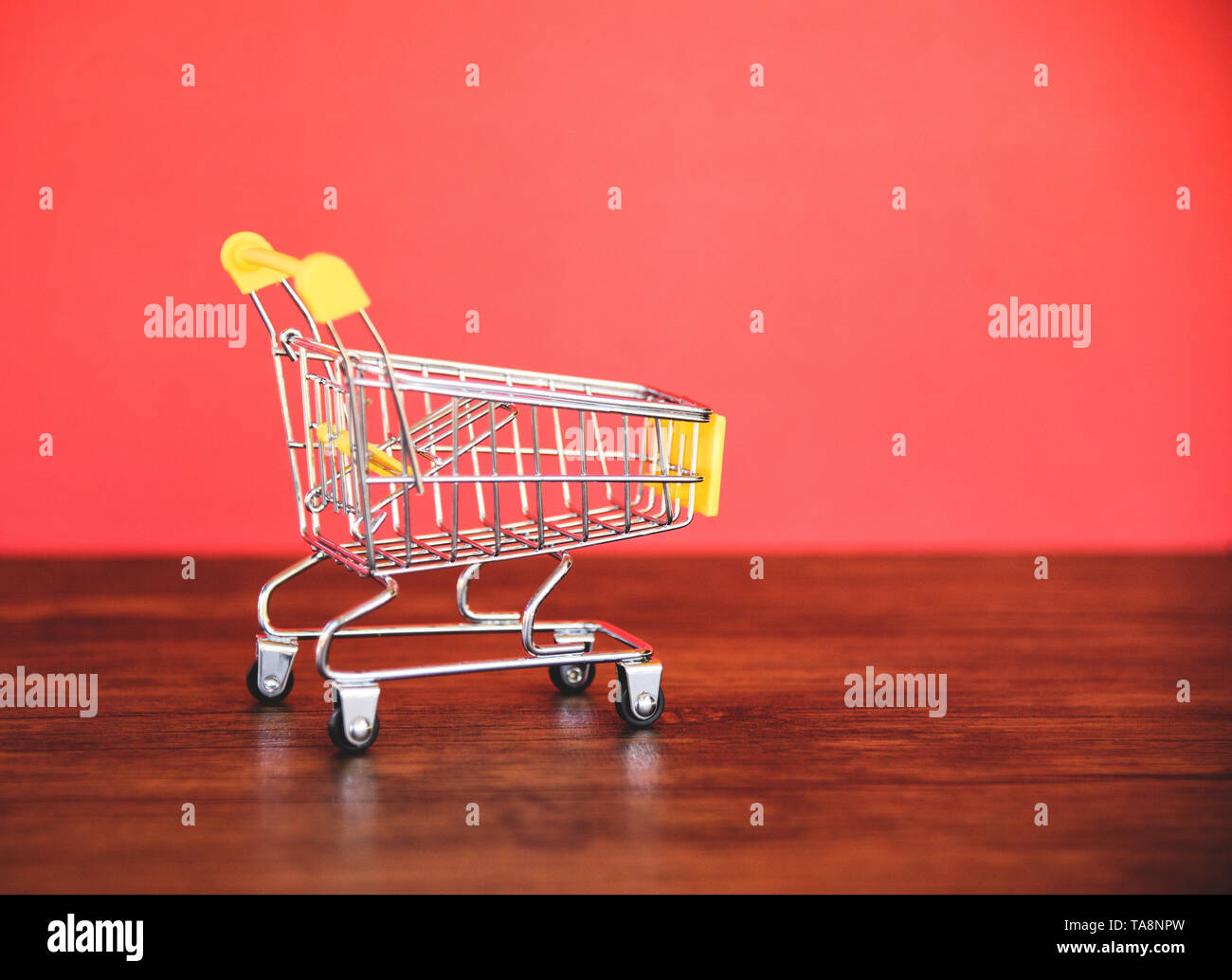 Digital Advert Supermarket High Resolution Stock Photography and Images