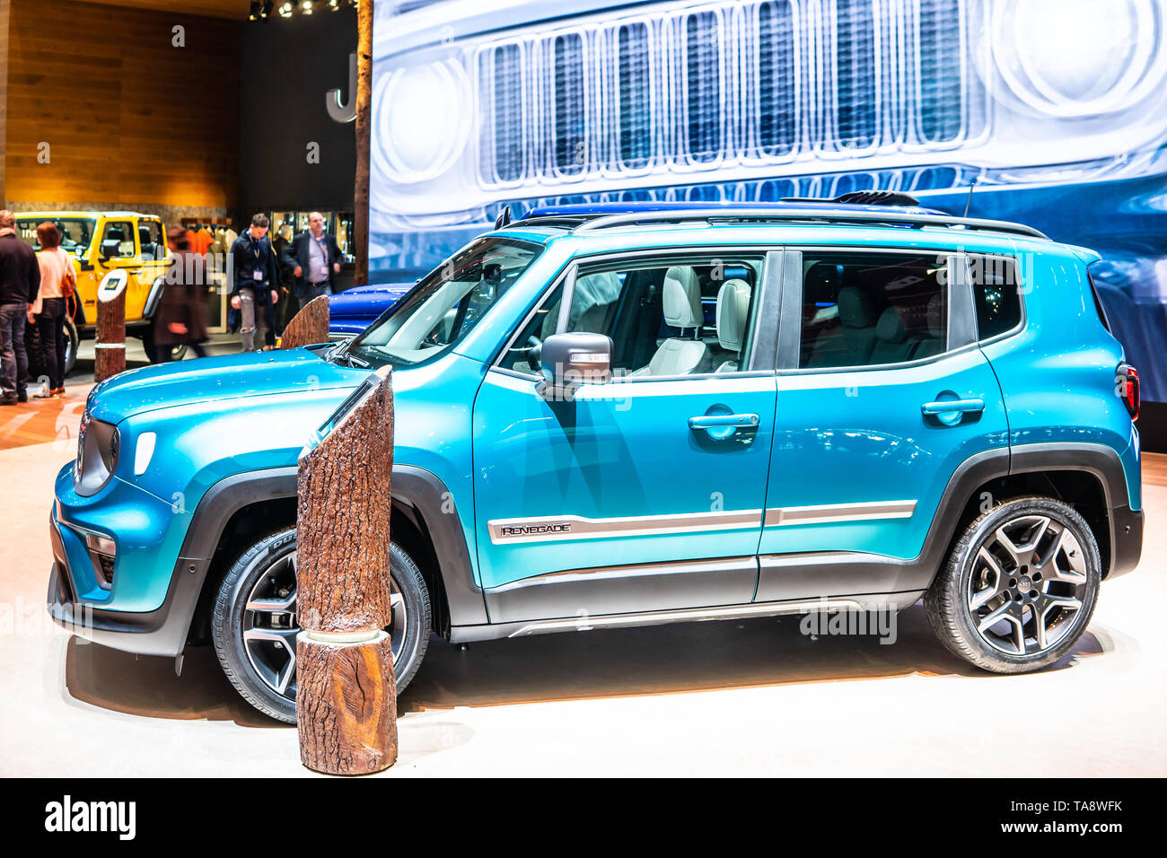 Geneva Switzerland March 06 19 Metallic Blue Jeep Renegade At Geneva International Motor Show Subcompact Crossover Suv Produced By Jeep Stock Photo Alamy Geneva Switzerland March 06 19 Metallic Blue Jeep Renegade At Geneva International Motor Show Subcompact Crossover Suv Produced By Jeep Stock Photo Alamy
