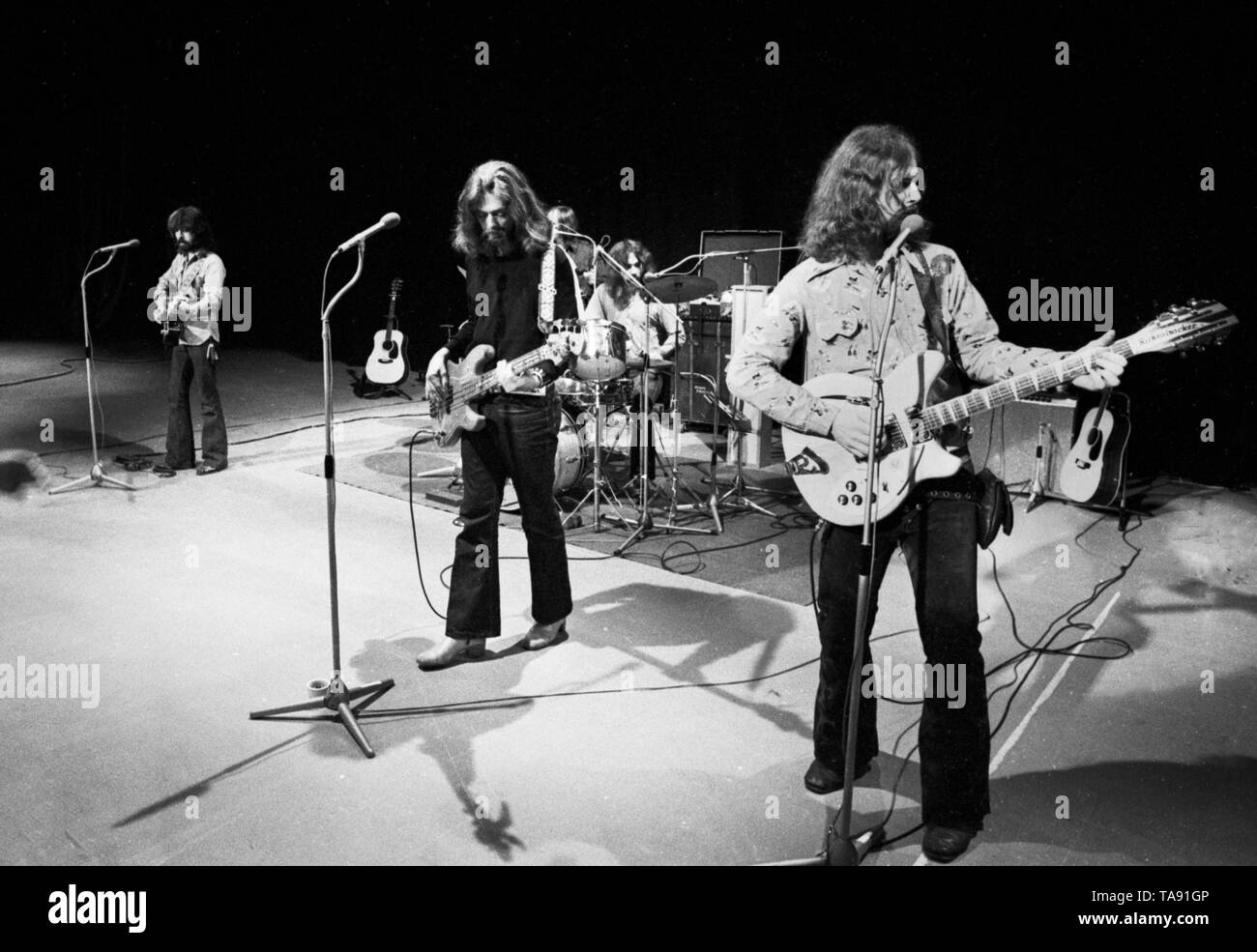 The Byrds perform live on stage in London in 1970. L-R Clarence White,  Skip Battin, Gene Parsons, Roger McGuinn (Photo by Gijsbert Hanekroot) Stock Photo