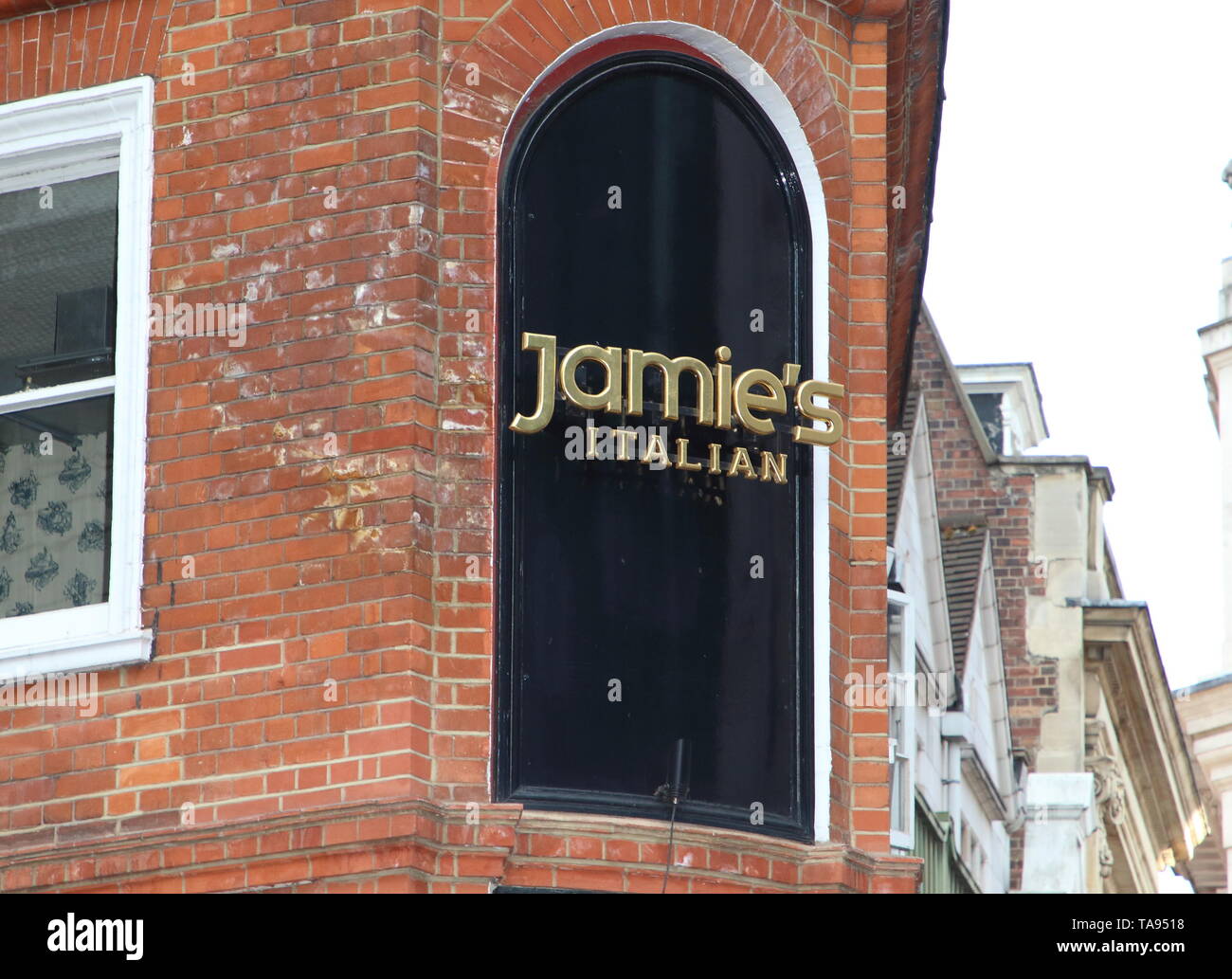 Celebrity chef Jamie Oliver's restaurant group has gone into administration, with 1,000 jobs being lost. The group, which includes the Jamie's Italian chain, Barbecoa and Fifteen, has appointed KPMG as administrators. Twenty two of the 25 restaurants in Jamie Oliver's restaurant group have now closed. Stock Photo