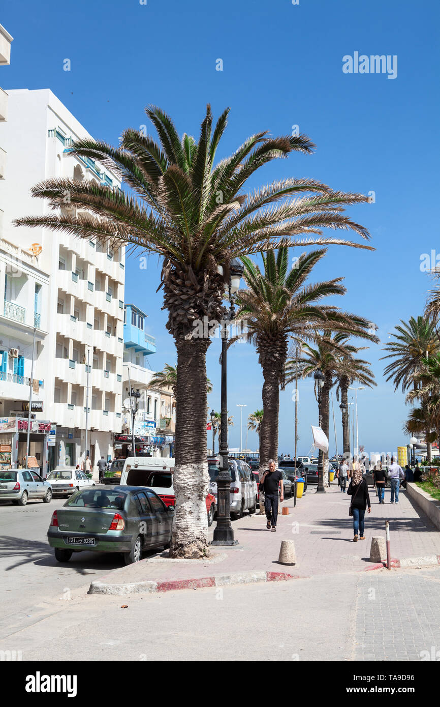 Habeeb Burguiba street leads to the Bou Jaafar beach, crosses with Avenue Hedi Chaker and Boulevard de la Corniche. Sousse, Tunisia, Africa Stock Photo
