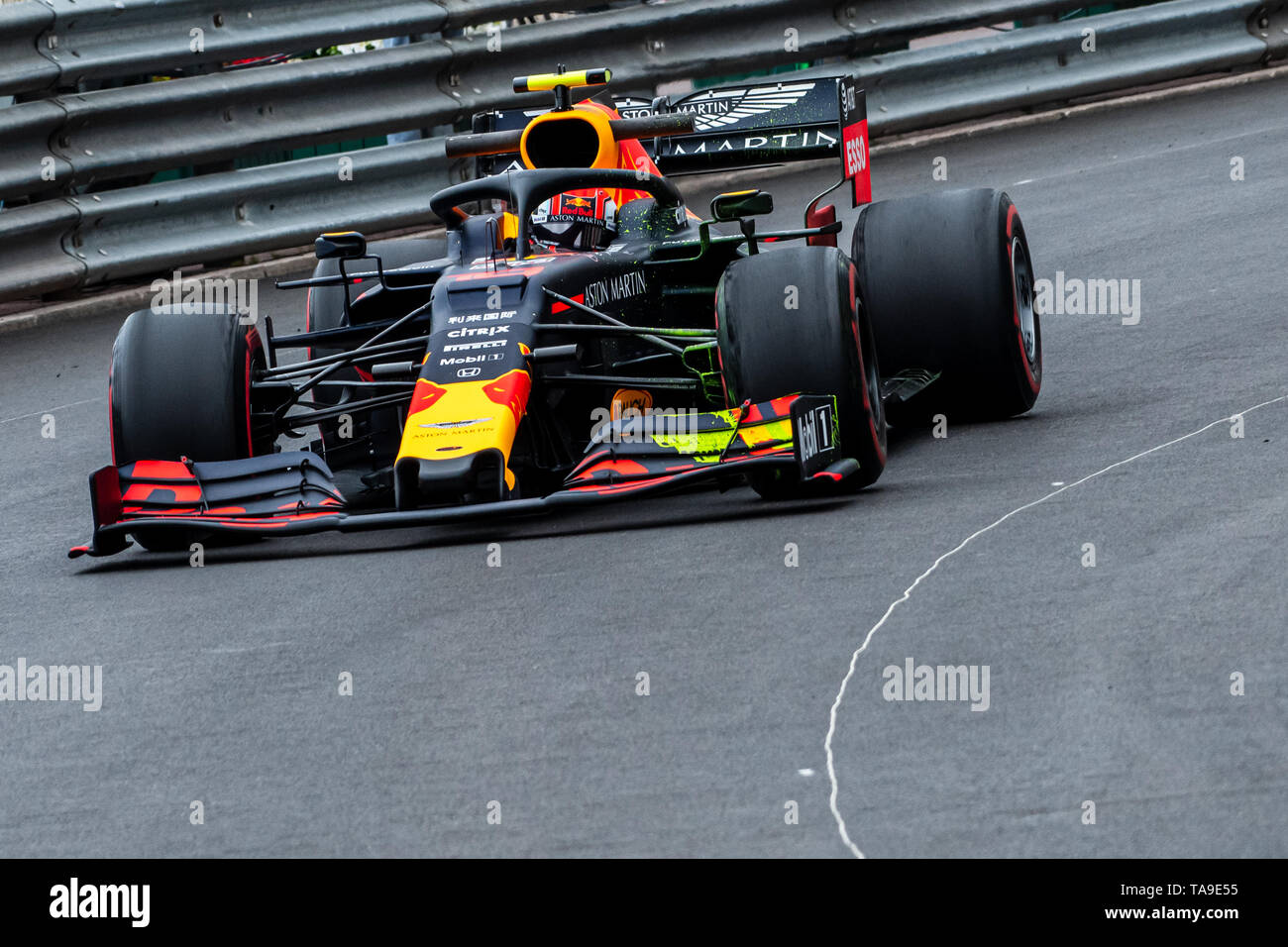 L to R): Pierre Gasly (FRA) Red Bull Racing and Max