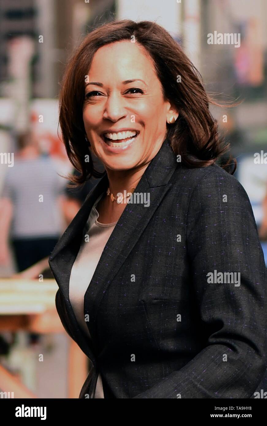 New York, NY, USA. 22nd May, 2019. Kamala Harris out and about for Celebrity Candids - WED, New York, NY May 22, 2019. Credit: Kristin Callahan/Everett Collection/Alamy Live News Stock Photo