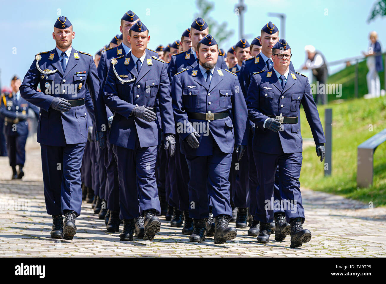 Neustadt, Germany. 23rd May, 2019. Recruits of the Air Force Training ...