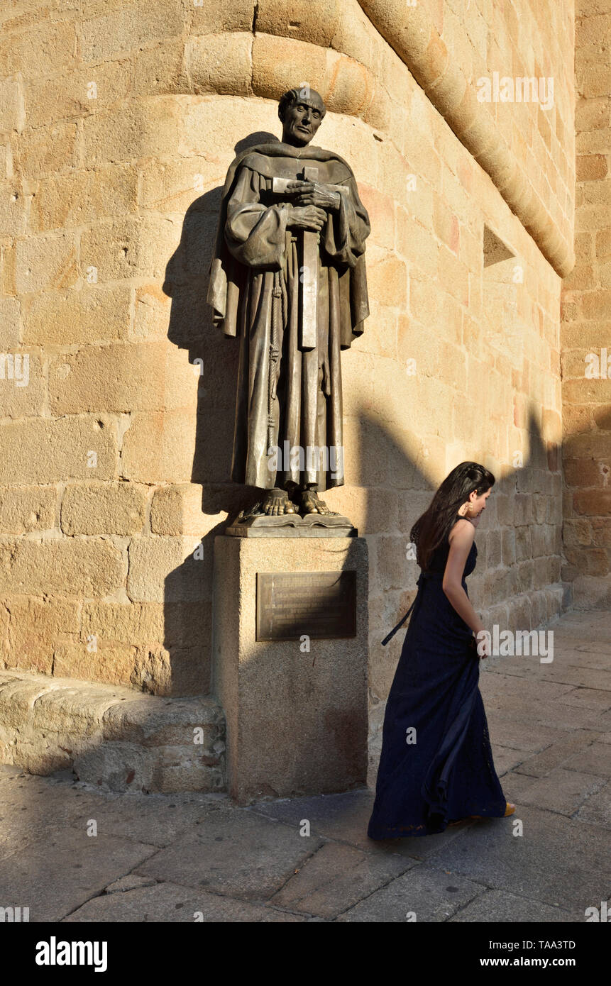 Street scene with the statue of San Pedro de Alcantara. A Unesco World Heritage Site. Caceres, Spain Stock Photo