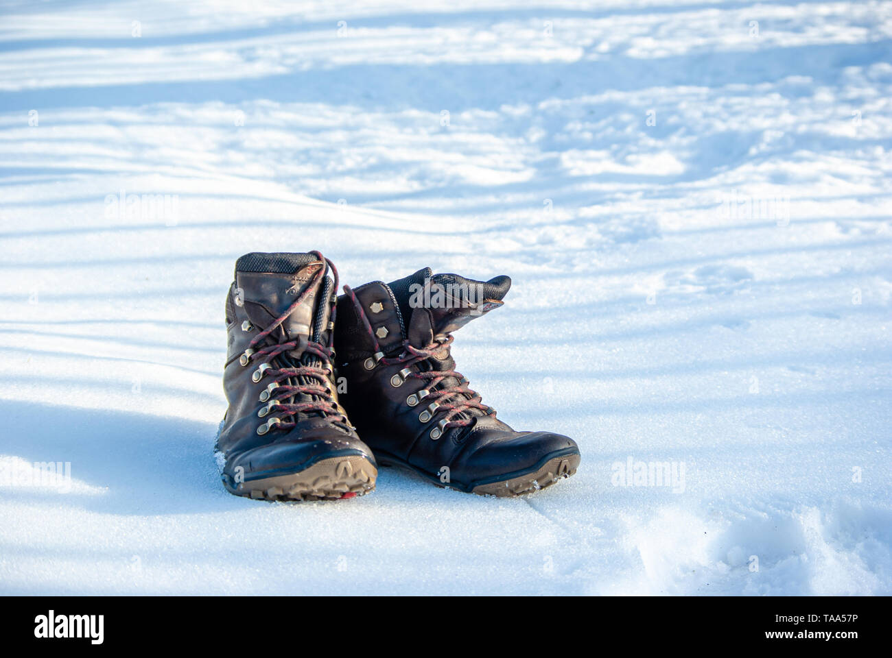 Barefoot snow hi-res stock photography and images - Alamy