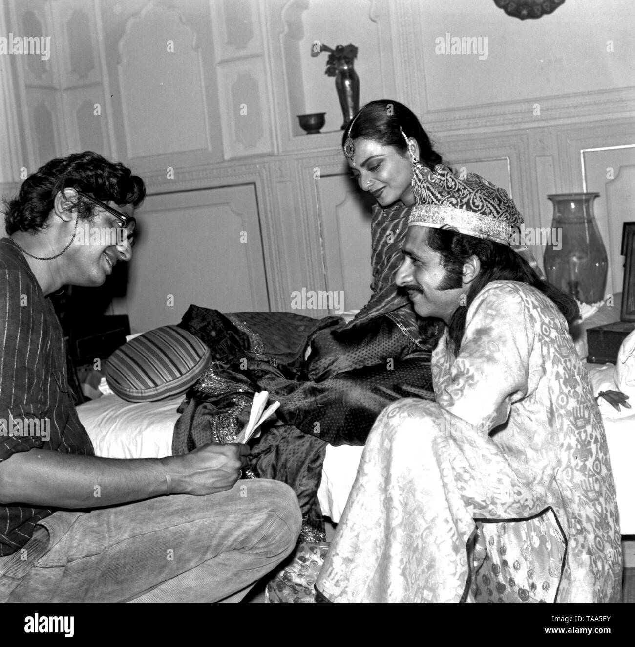 Indian Bollywood actor and actress Muzaffar Ali, Rekha, Naseeruddin Shah, India, Asia, old vintage 1900s picture Stock Photo