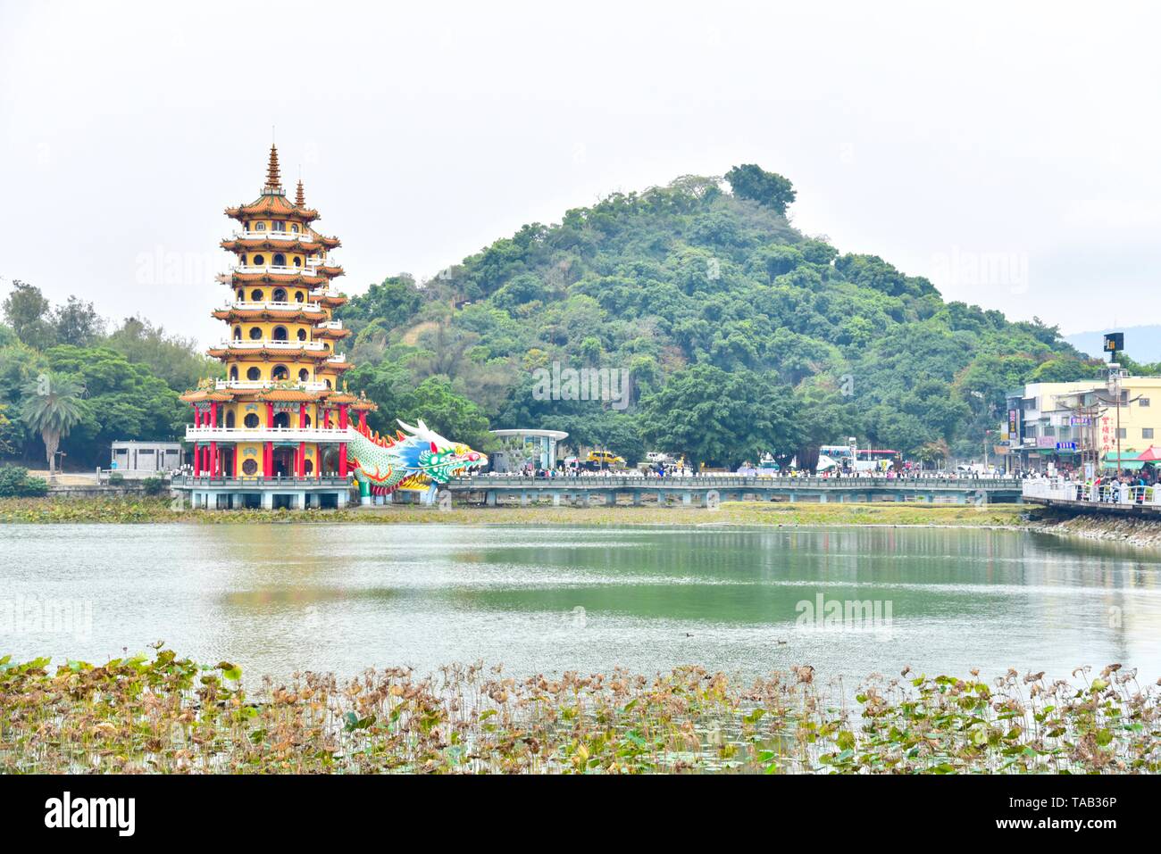 View of Lotus Lake and the Dragon and Tiger Pagodas in Kaohsiung, Taiwan Stock Photo