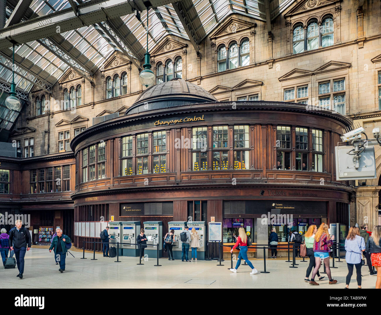 Glasgow Central Station High Resolution Stock Photography and Images