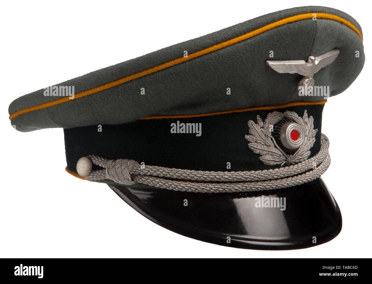 An army cavalry officer's visor hat 