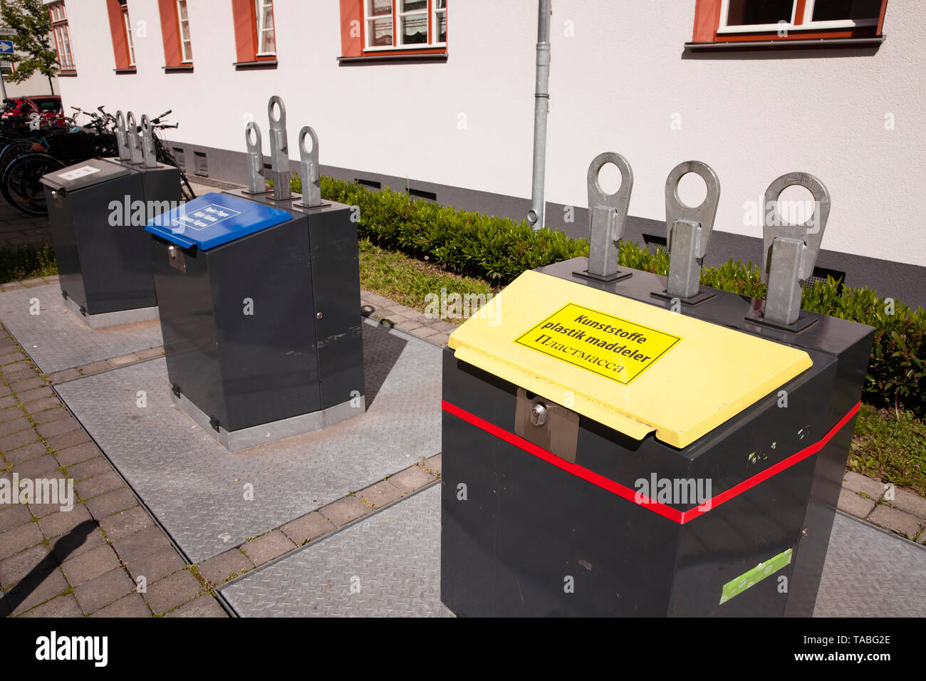 throw-in containers of the underfloor waste system at the Naumann housing estate in the district Riehl, Cologne, Germany.  Einwurfbehaelter des Unterf Stock Photo