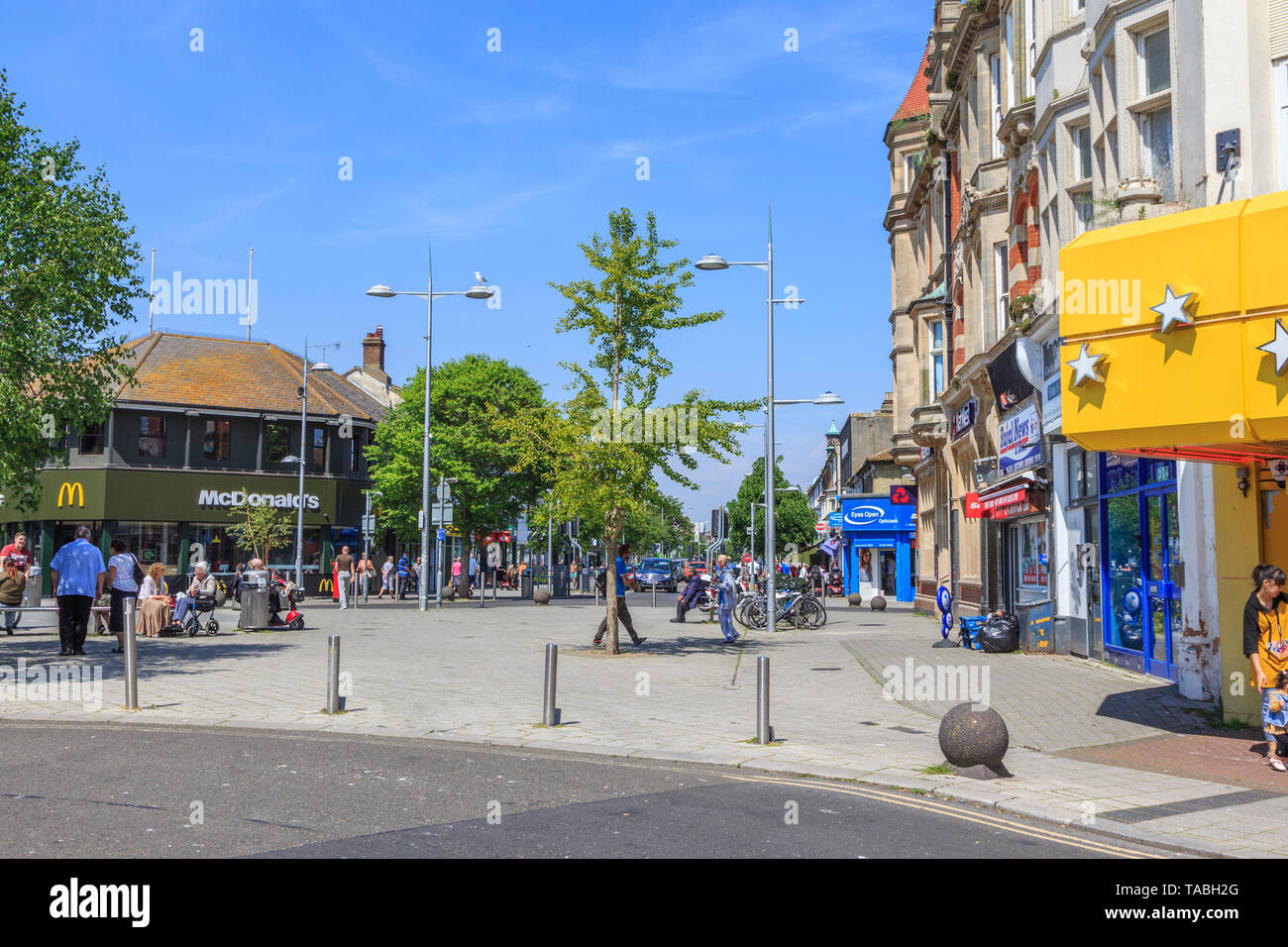 Clacton on sea hires stock photography and images Alamy