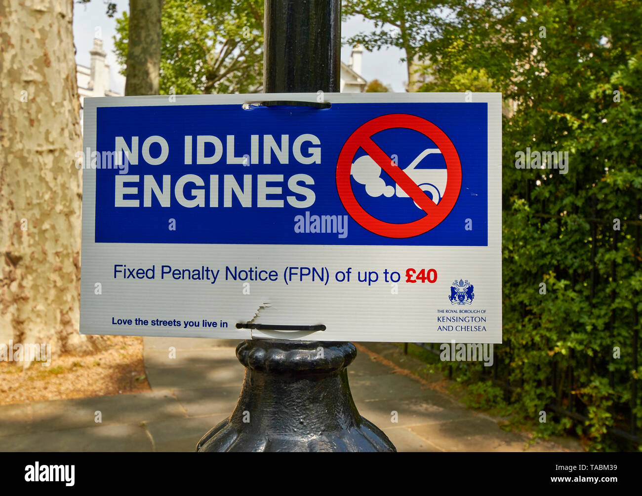 LONDON NOTTING HILL FIXED PENALTY NOTICE NO IDLING ENGINES Stock Photo