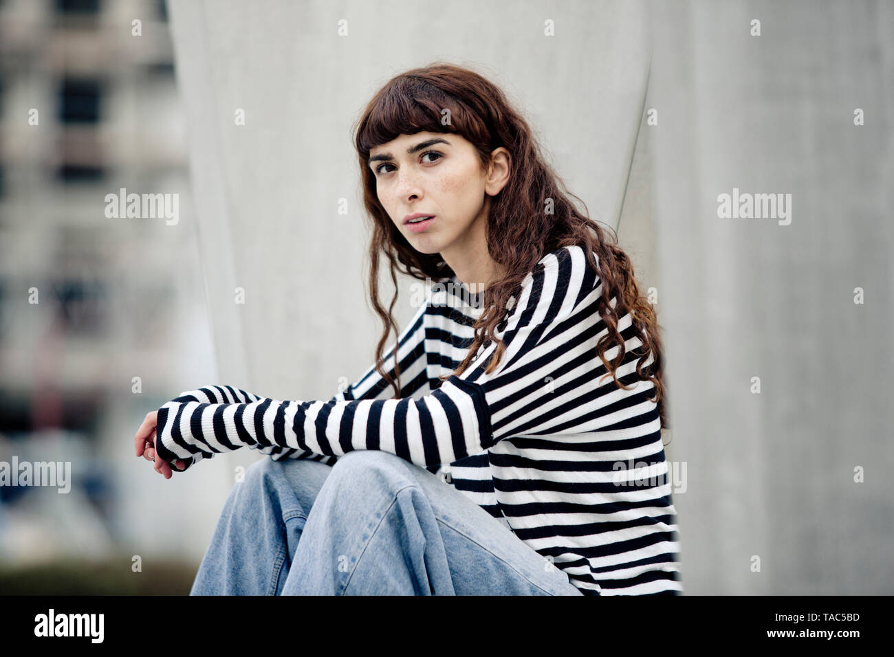 Black and white striped shirt hi-res stock photography and images - Alamy
