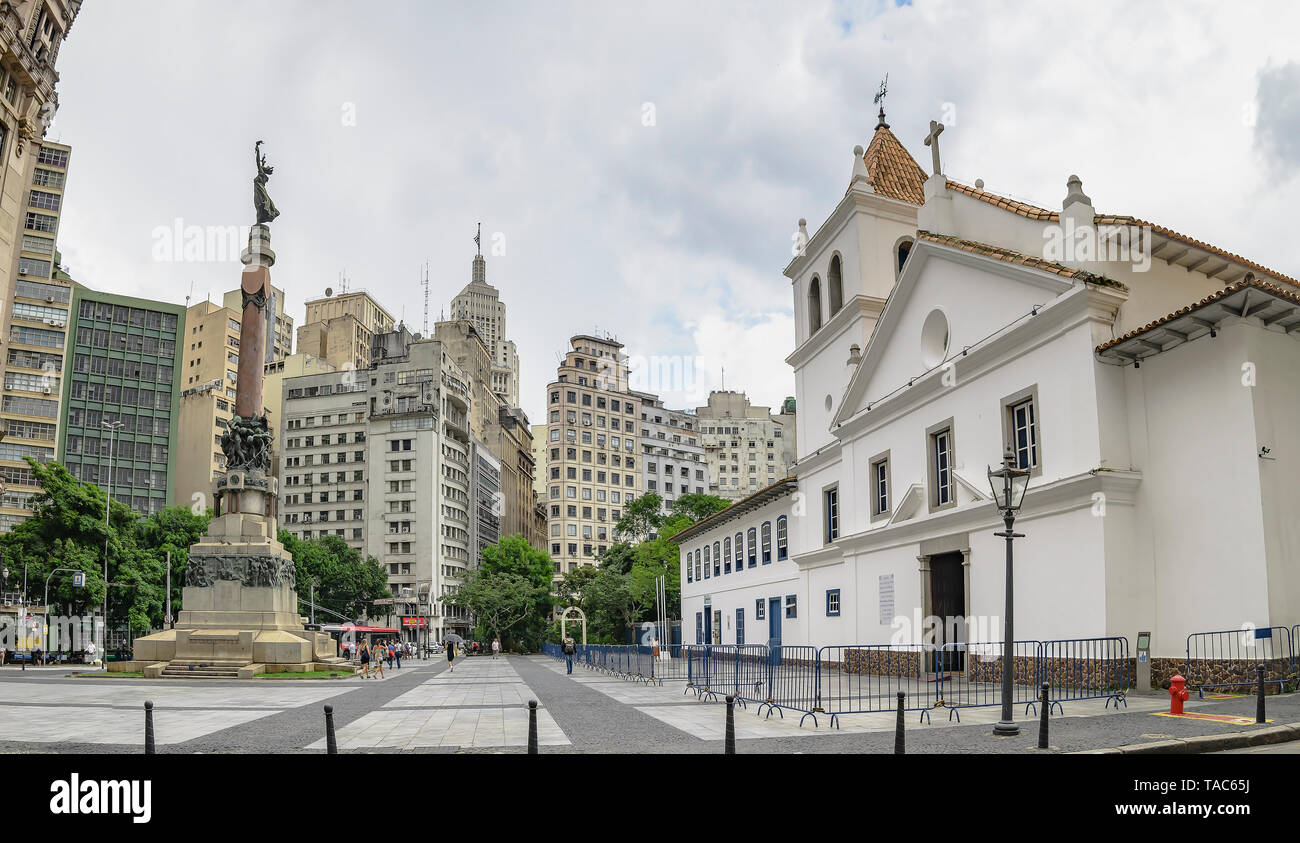Sao Paulo SP, Brazil March 06, 2019 Monument Immortal Glory to the