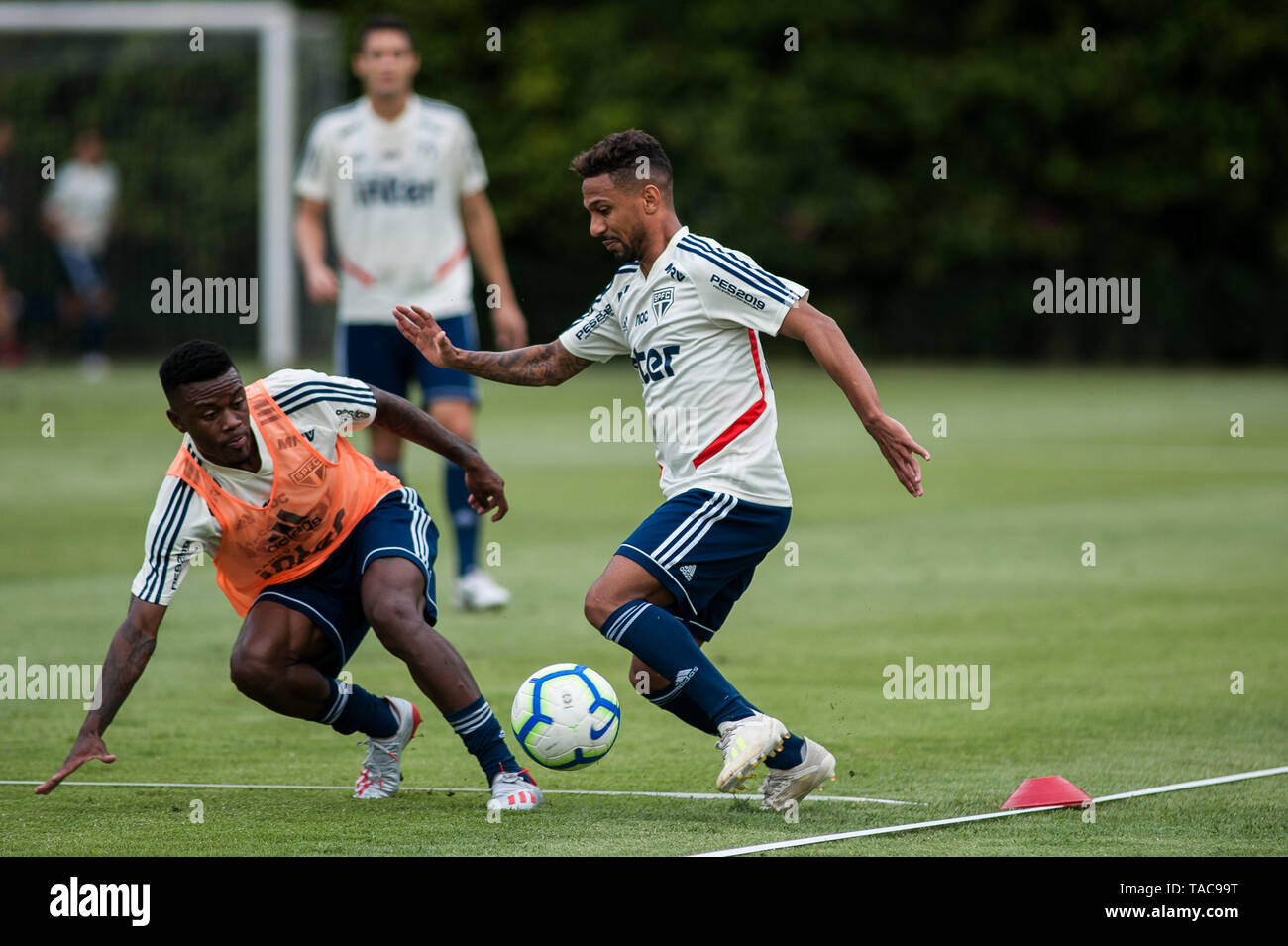 calça de treino sao paulo
