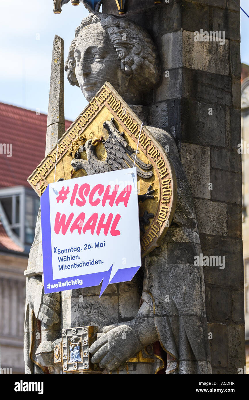Bremen, Germany. 23rd May, 2019. A few days before the election of the citizens of Bremen a sign with the inscription '#ISCHA WAAHL - Sonntag 26. Mai Wählen. Co-decide.' . On 26 May, the citizens' elections will take place in Bremen. Credit: Mohssen Assanimoghaddam/dpa/Alamy Live News Stock Photo