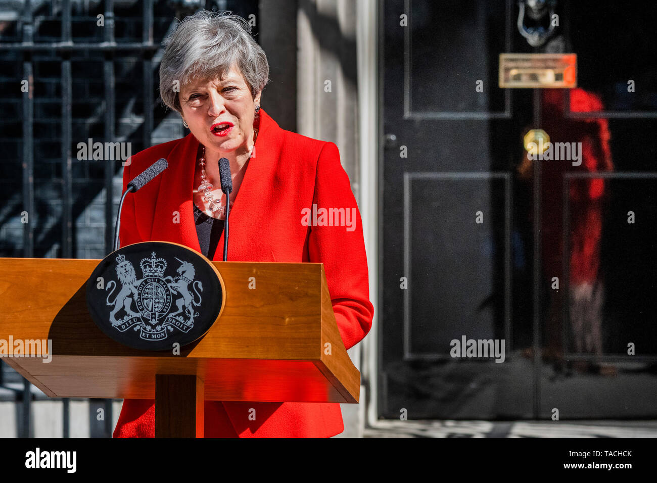 London, UK. 24th May 2019. A sometimes sad and sometimes defiant Prime minister Theresa May announces that she will resign in June, outside number 10 Downing Street. Credit: Guy Bell/Alamy Live News Stock Photo