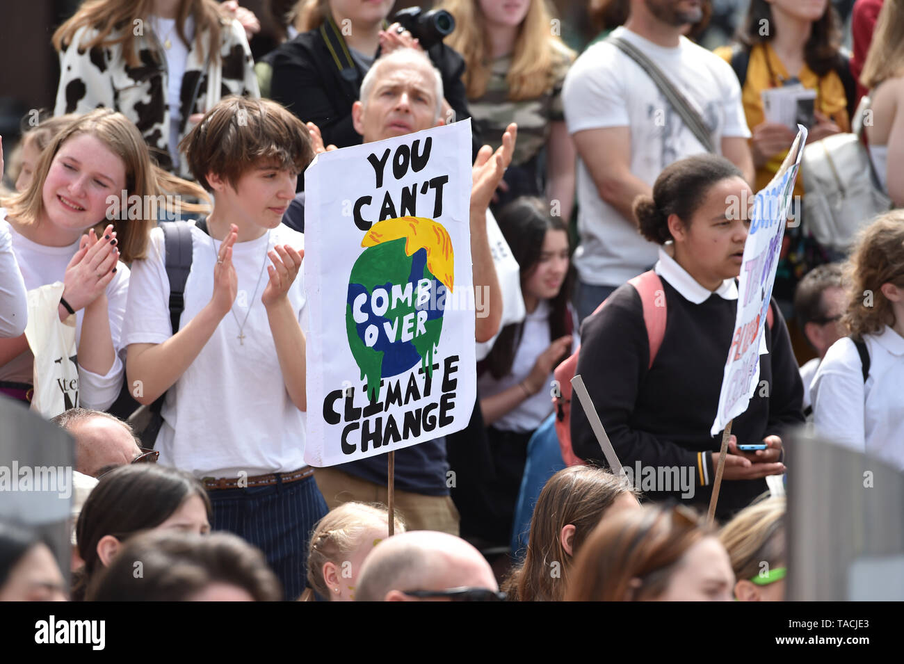Brighton, UK. 24th May, 2019. Thousands of students and schoolchildren in Brighton take part in the Global Climate Strike For Future  today as part of a coordinated day of climate change protests throughout the world. Hundreds of thousands of children and young people are walking out of lessons around the world today as the school strike movement continues to grow. Credit: Simon Dack/Alamy Live News Stock Photo