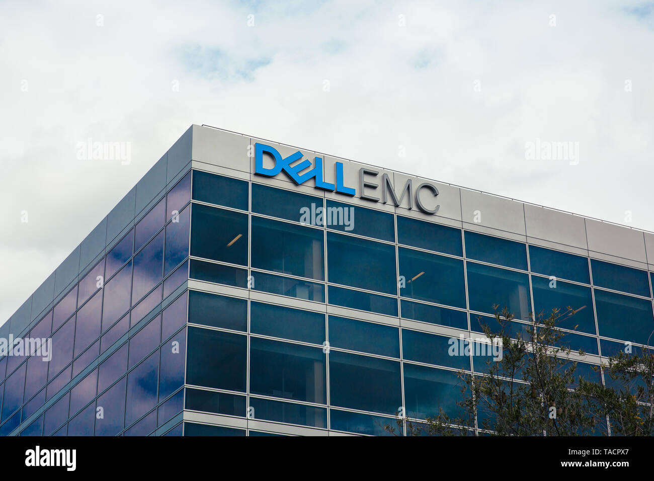 Dell computer building hi-res stock photography and images - Alamy