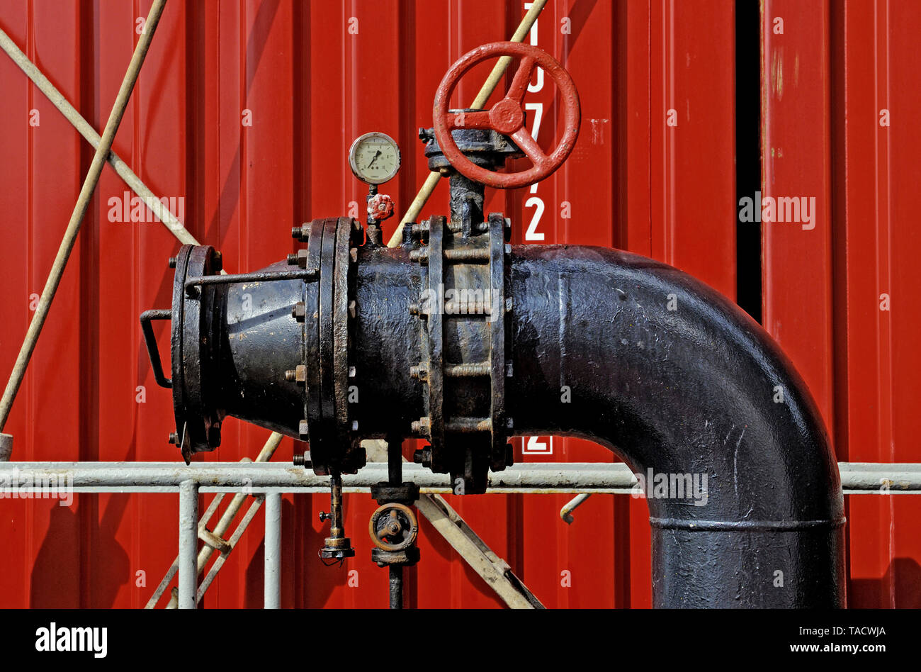 singapore, singapore april 20,2008 heavy fuel oil bunker manifold on