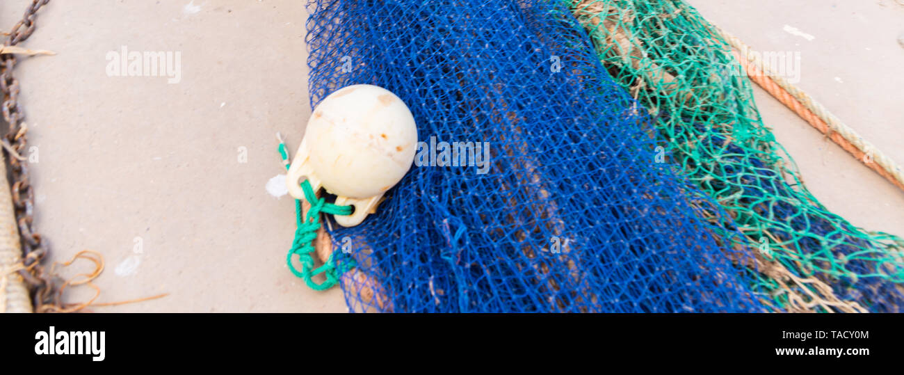 Mesh fishnet hi-res stock photography and images - Page 37 - Alamy