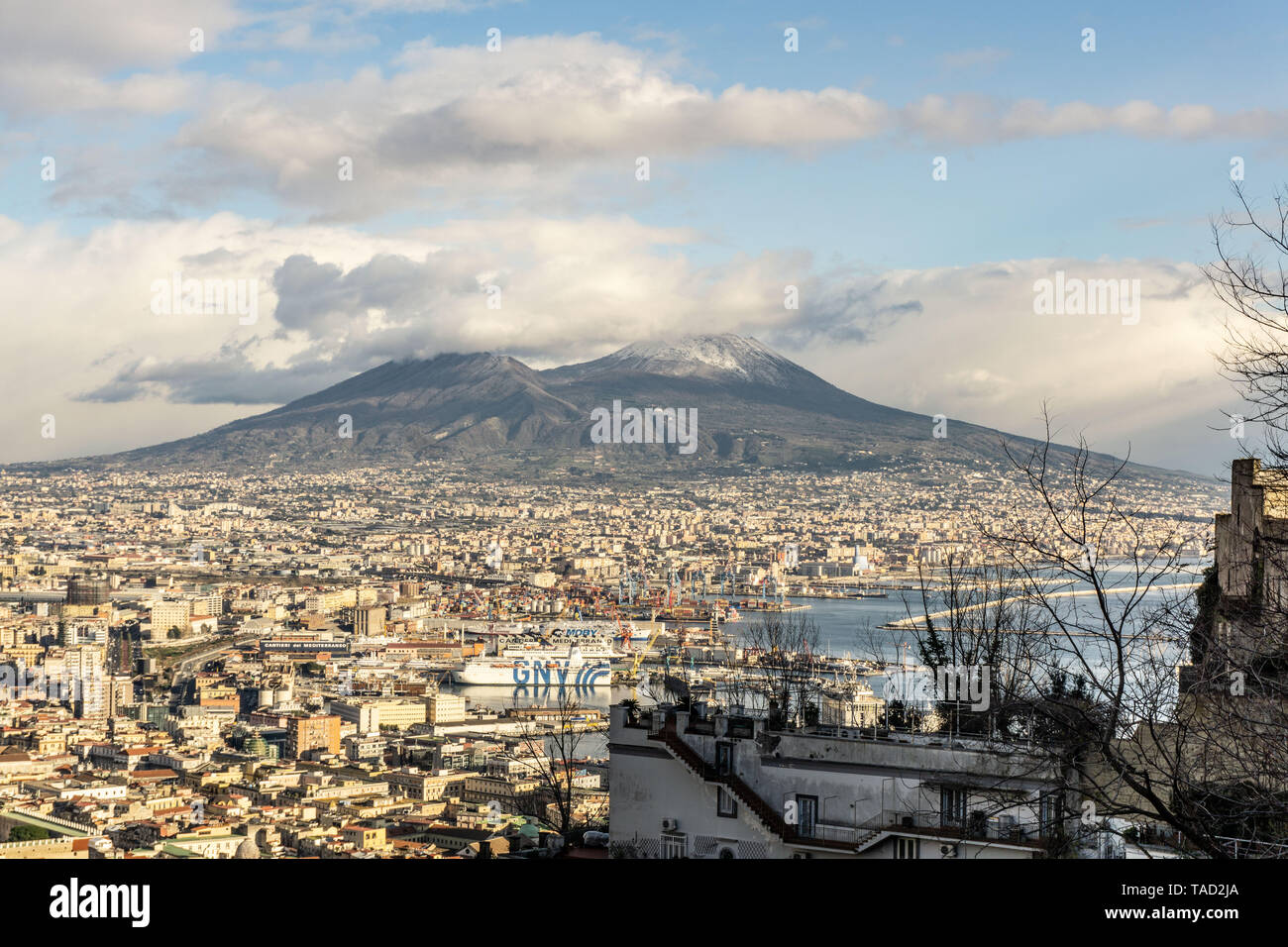 Yellow vesuvio hi-res stock photography and images - Alamy