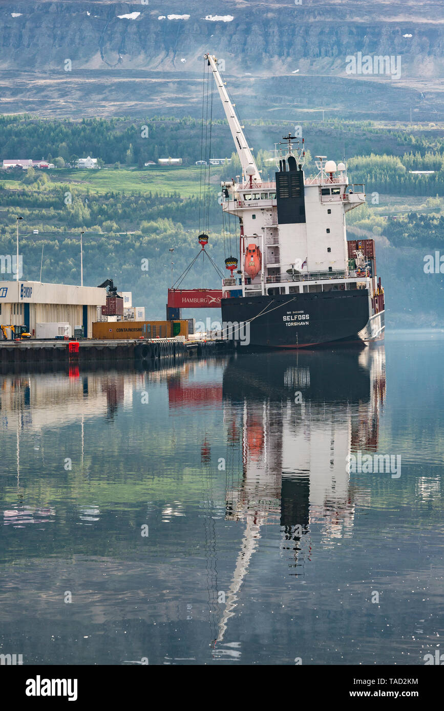 Akureyri, Iceland. The Faroese container ship 'Selfoss' loading cargo in the harbour Stock Photo