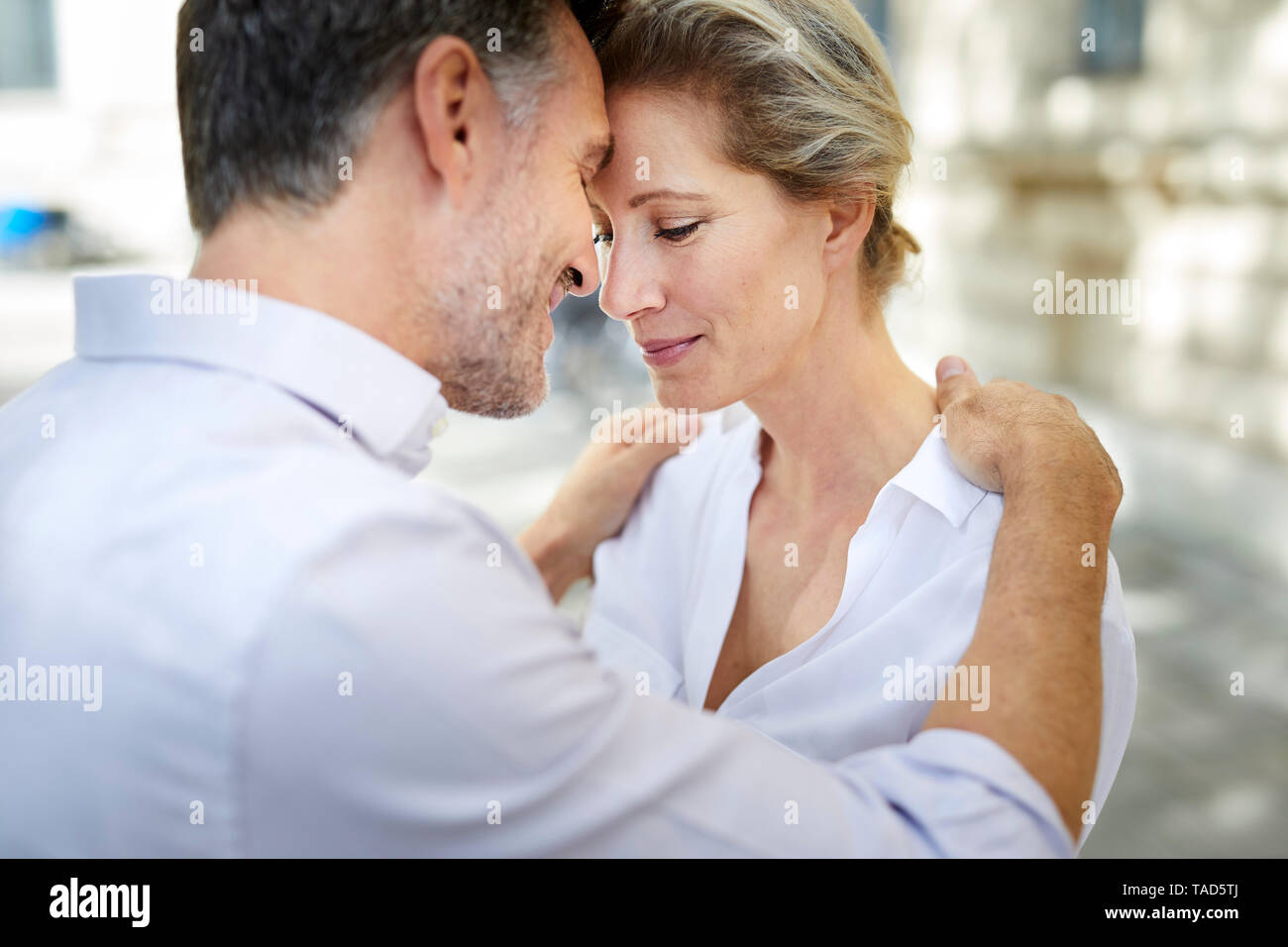 Affectionate relationship hi-res stock photography and images - Alamy