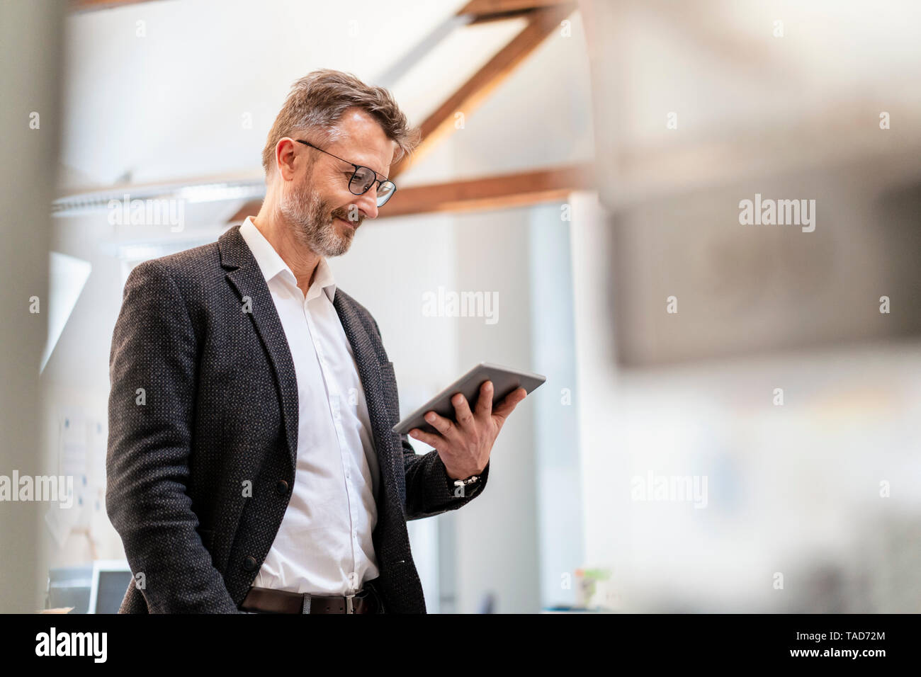Using experience hi-res stock photography and images - Alamy