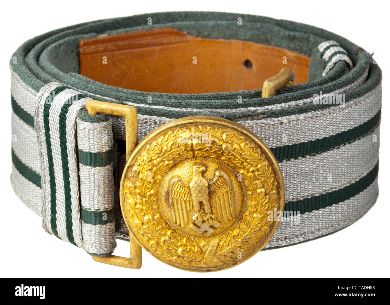 A field belt for generals Aluminiumgespinst mit dunkelgrünen Durchzügen und feldgrauem Futter (mottig). Komplett mit beiden Schiebern, golden eloxiertem Schloss und Gegenhalt. historic, historical, army, armies, armed forces, military, militaria, object, objects, stills, clipping, clippings, cut out, cut-out, cut-outs, 20th century, Editorial-Use-Only Stock Photo