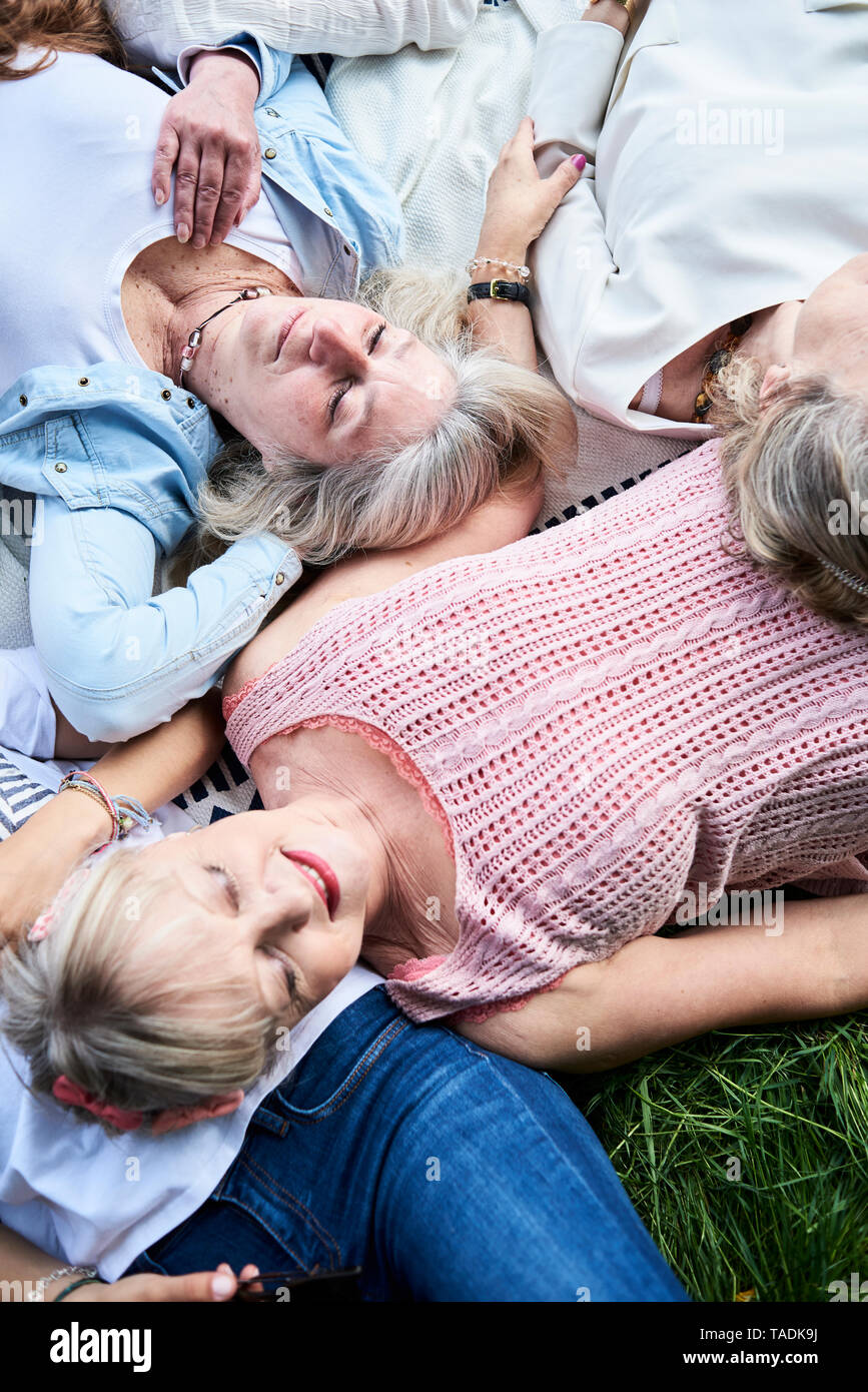 Group mature women hi-res stock photography and images - Alamy