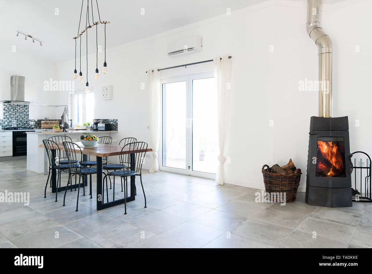 Kitchen fireplace hires stock photography and images Alamy