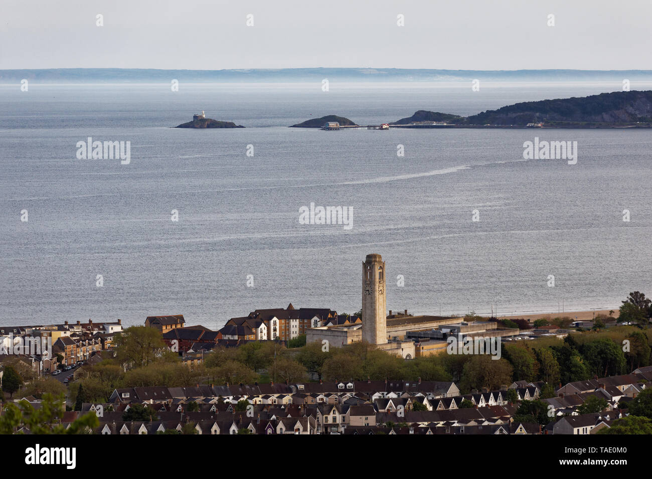 Pictured: The Guildhall in Swansea with Mumbles in the background. Wednesday 22 May 2019 Re: General view of Swansea, Wales, UK Stock Photo