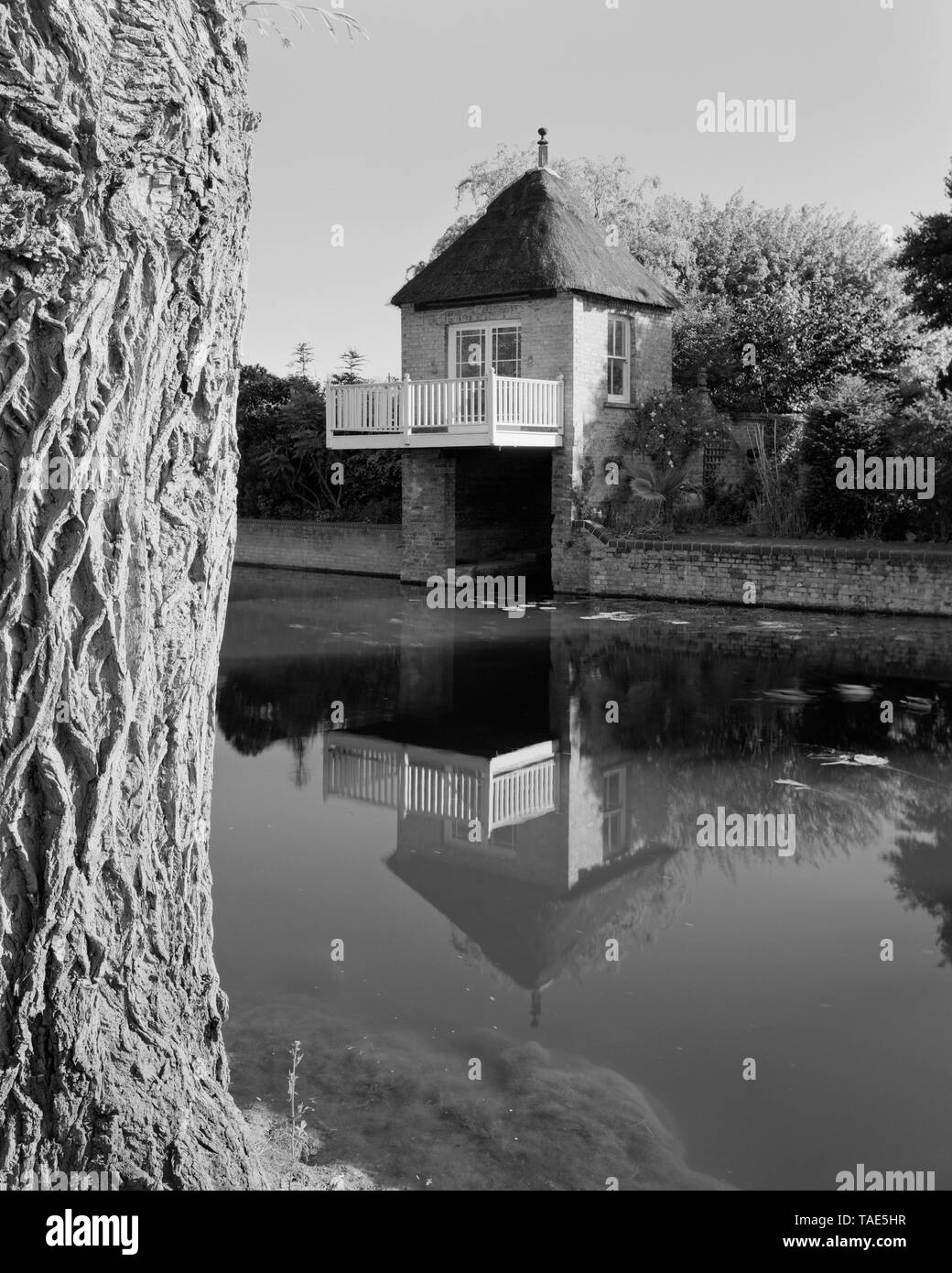 Boathouse at the Godmanchester Weirs Cambridgehire England Stock Photo