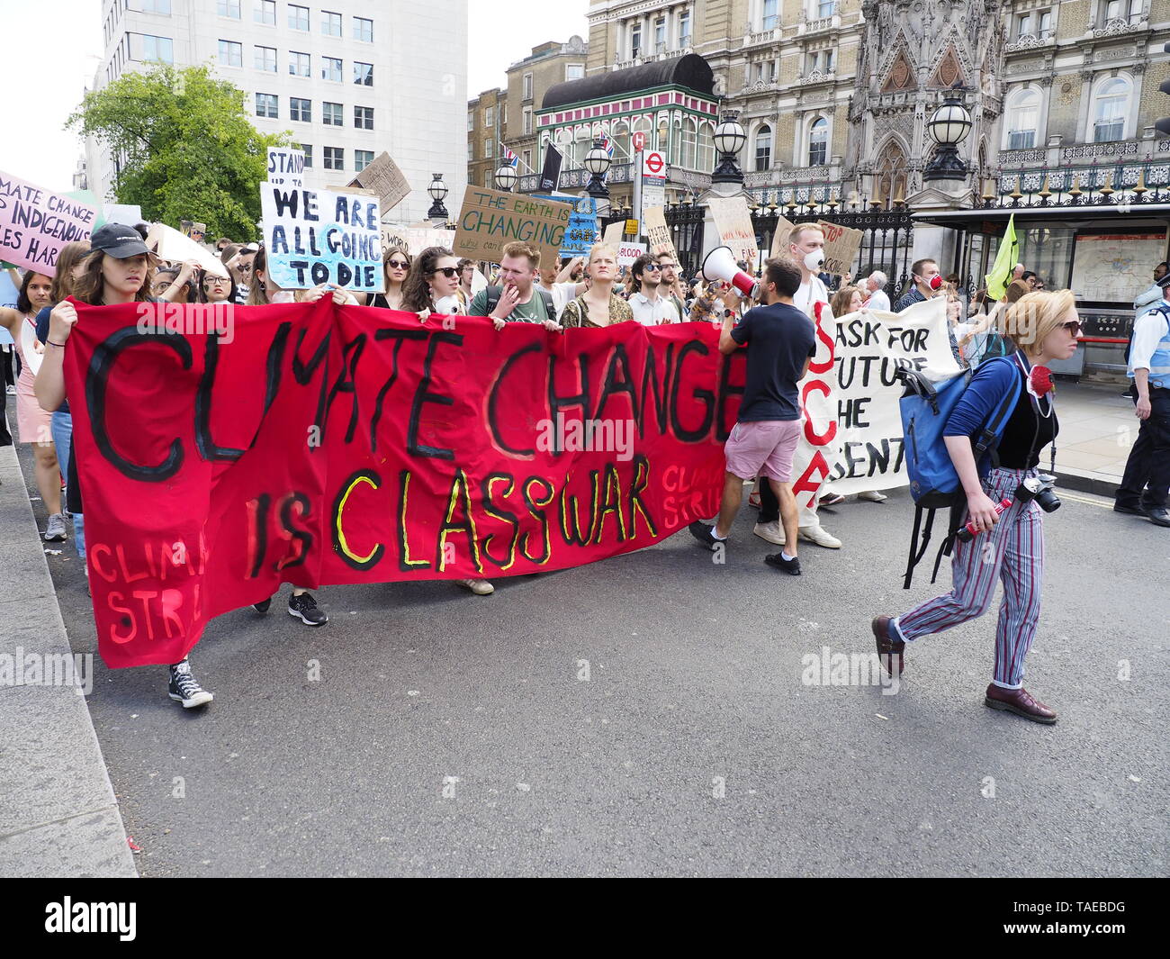 London, UK. 24th May, 2019. Students from Kings College London march for action on climate change along the Strand to meet up with the main protest event. Credit: Alan Gallery. Stock Photo