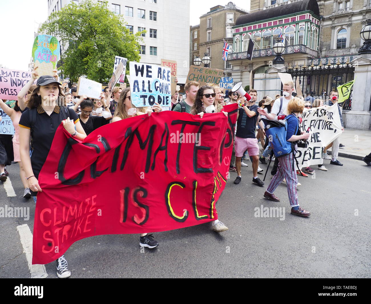London, UK. 24th May, 2019. Students from Kings College London march for action on climate change along the Strand to meet up with the main protest event. Credit: Alan Gallery. Stock Photo