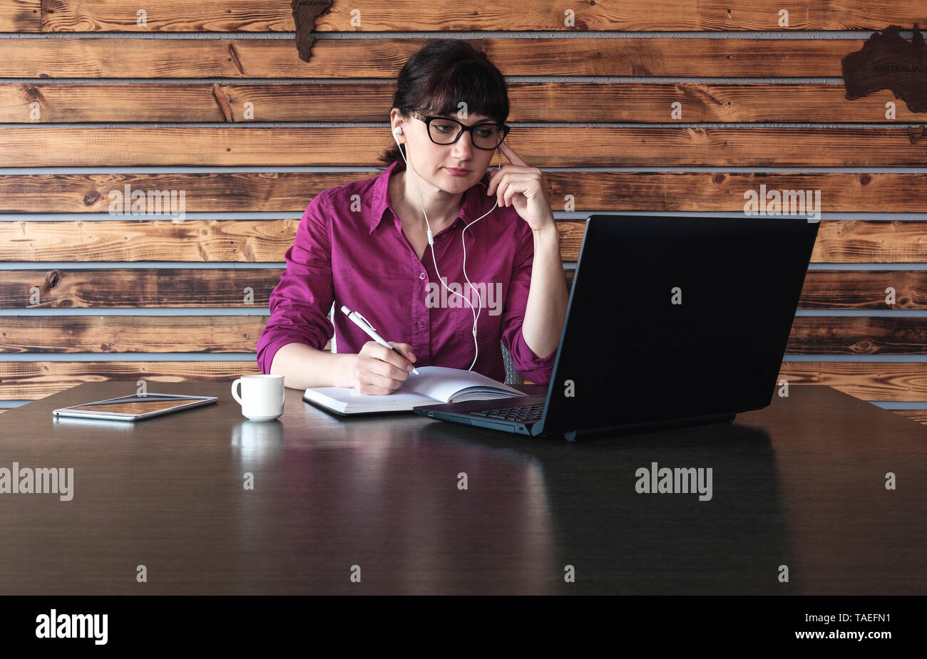 Secretary taking dictation notes hi-res stock photography and images ...