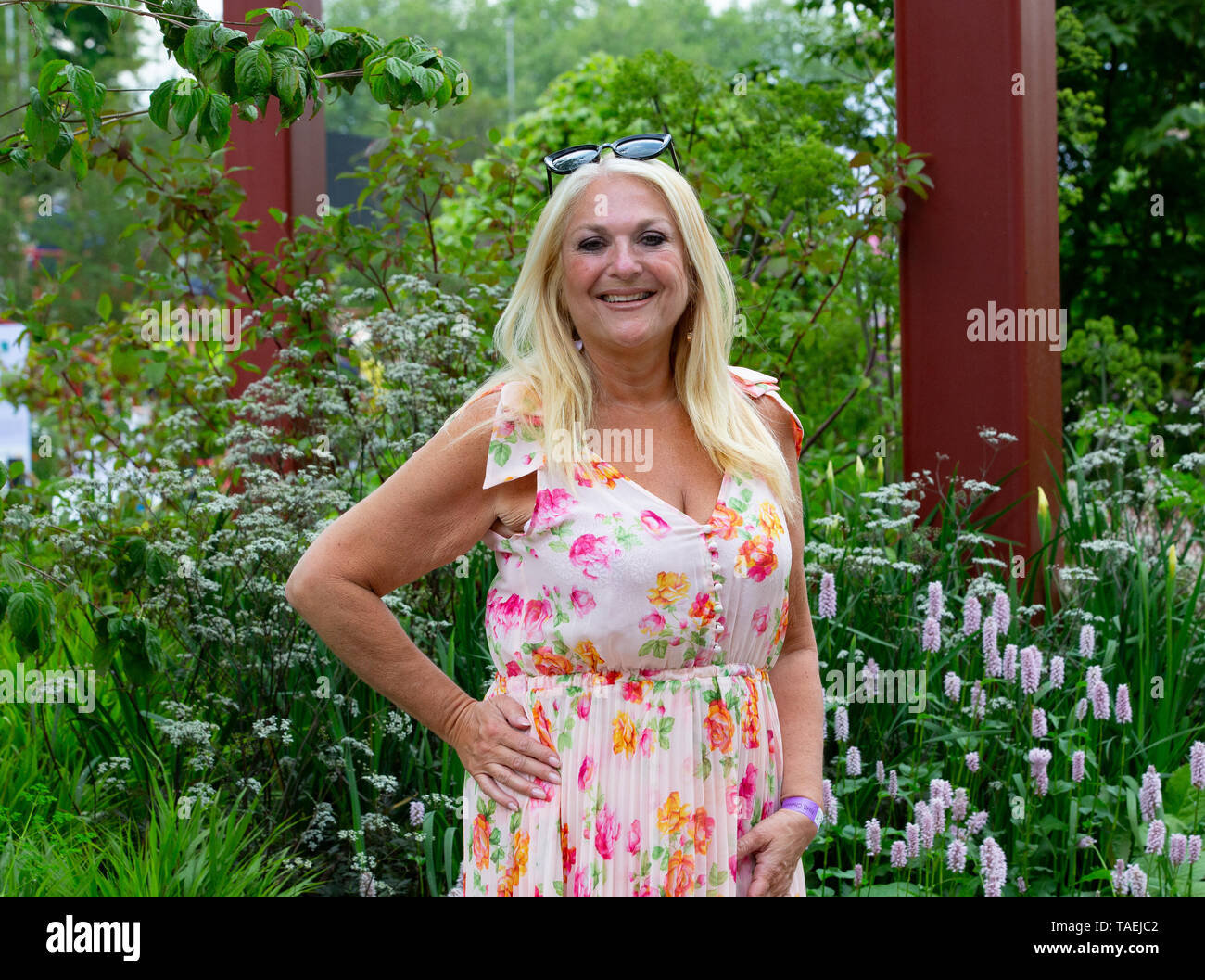Broadcaster, Journalist and presenter, Vanessa Feltz, at the Chelsea Flower  Show. Best know for Celebrity Big Brother and her Radio 2 show Stock Photo  - Alamy