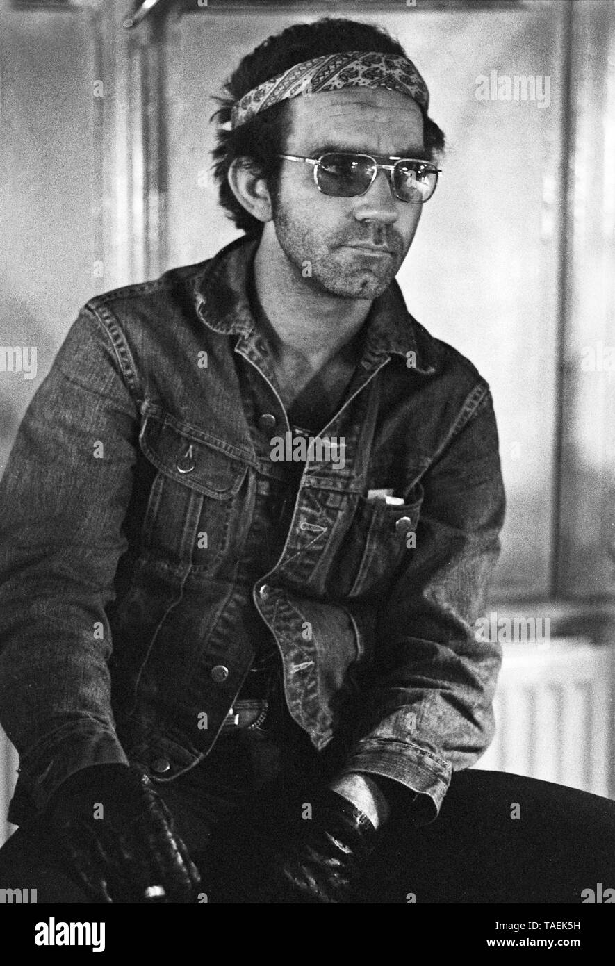 Amsterdam, HOLLAND: JJ Cale during interview, Carre Theatre, Amsterdam in 1974 (Photo by Gijsbert Hanekroot) *** Local Caption *** J.J. Cale Stock Photo