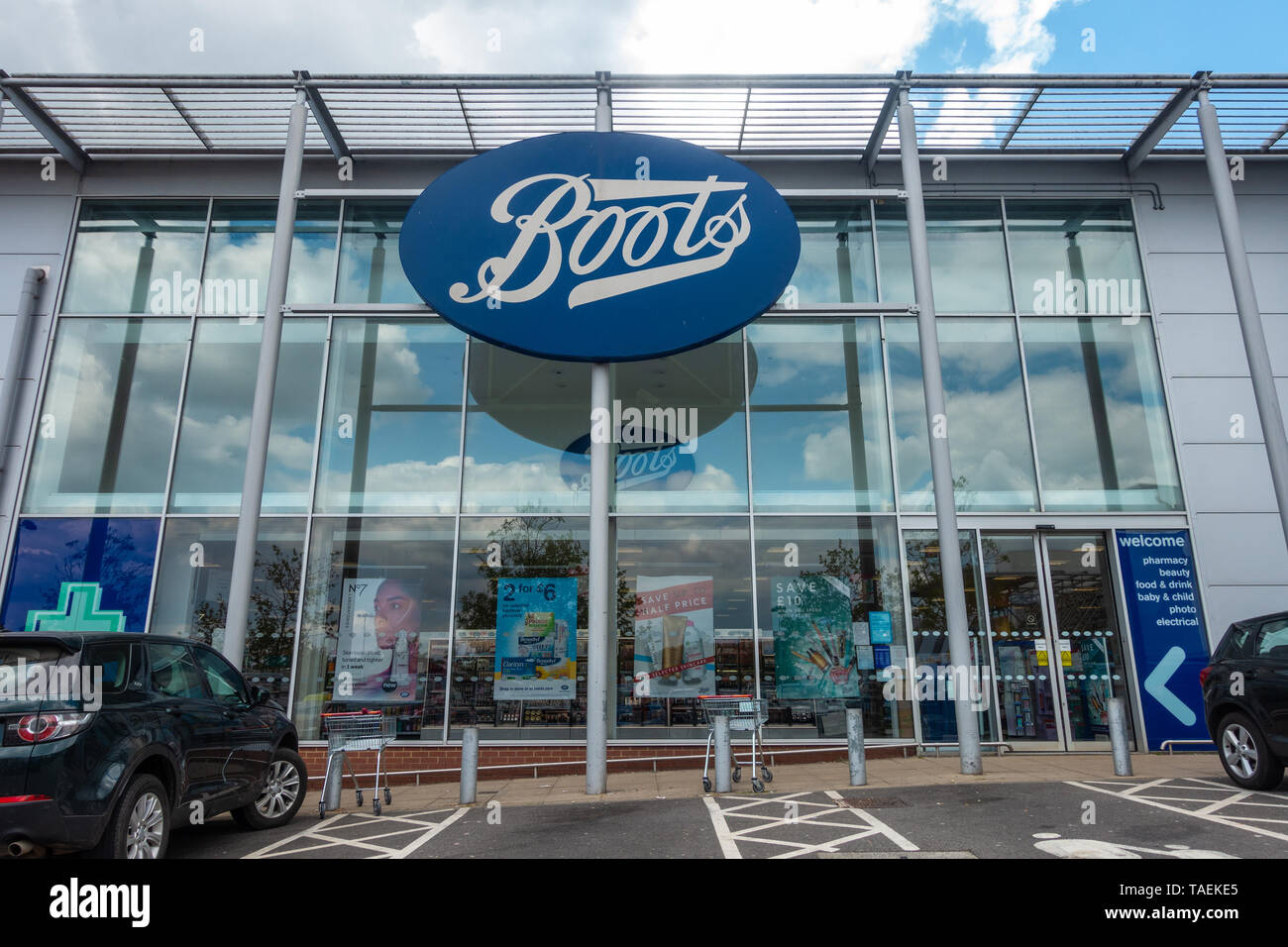 Boots Pharmacy Exterior Hi res Stock Photography And Images Alamy
