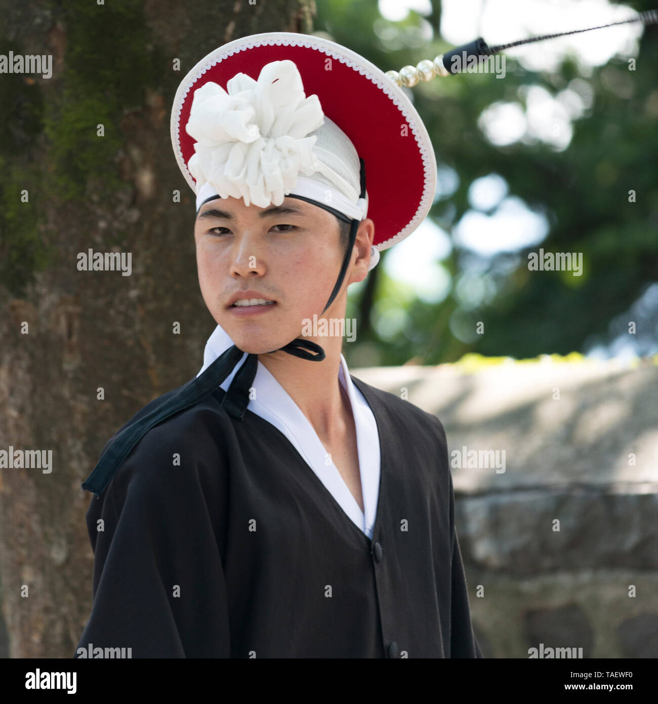 Close Up Of A Man In Traditional Korean Costume Namsan Park Namsan